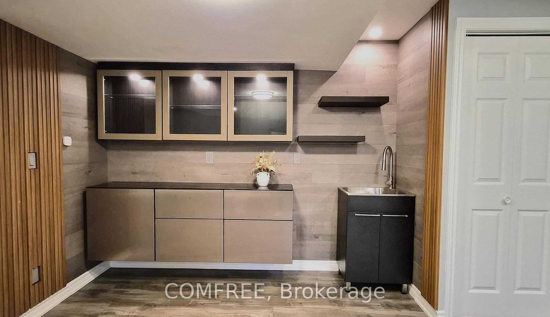 Photo 17 of 10219 Beverly Glen Street, Windsor — HOMEH