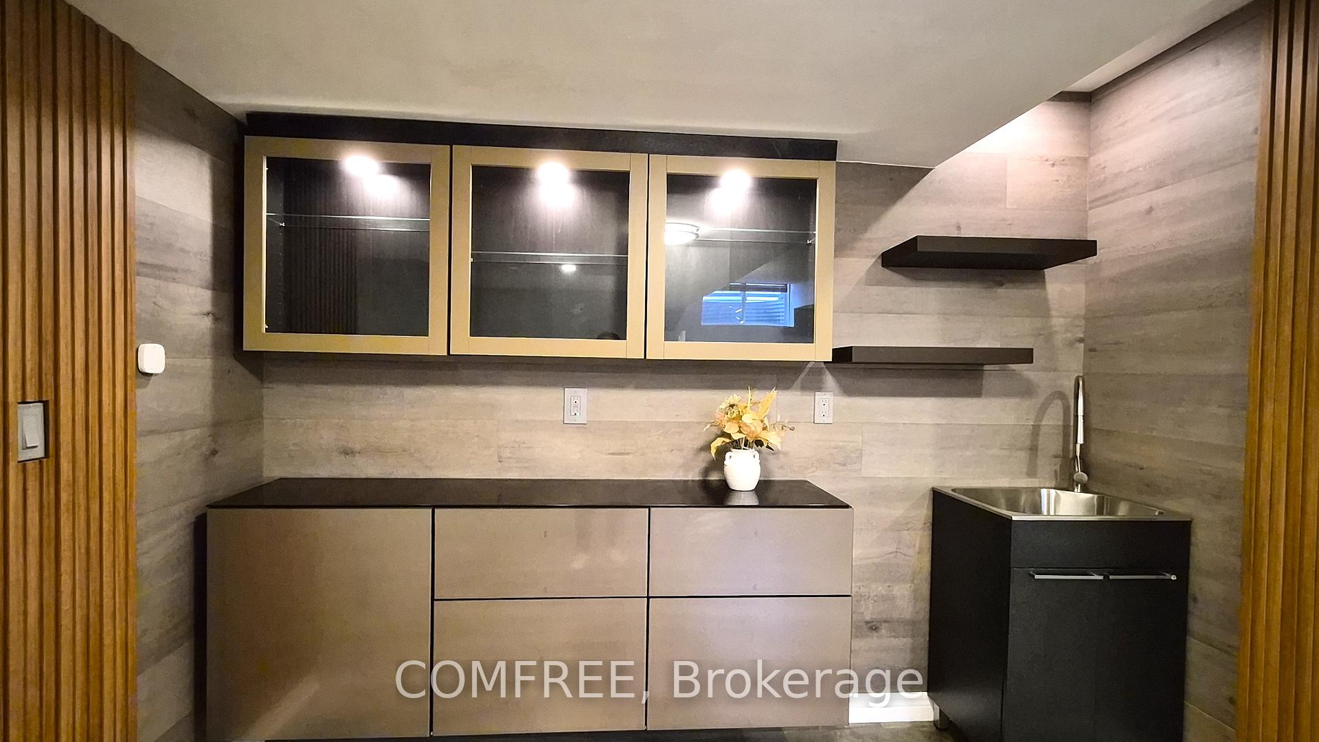 Photo 18 of 10219 Beverly Glen Street, Windsor — HOMEH