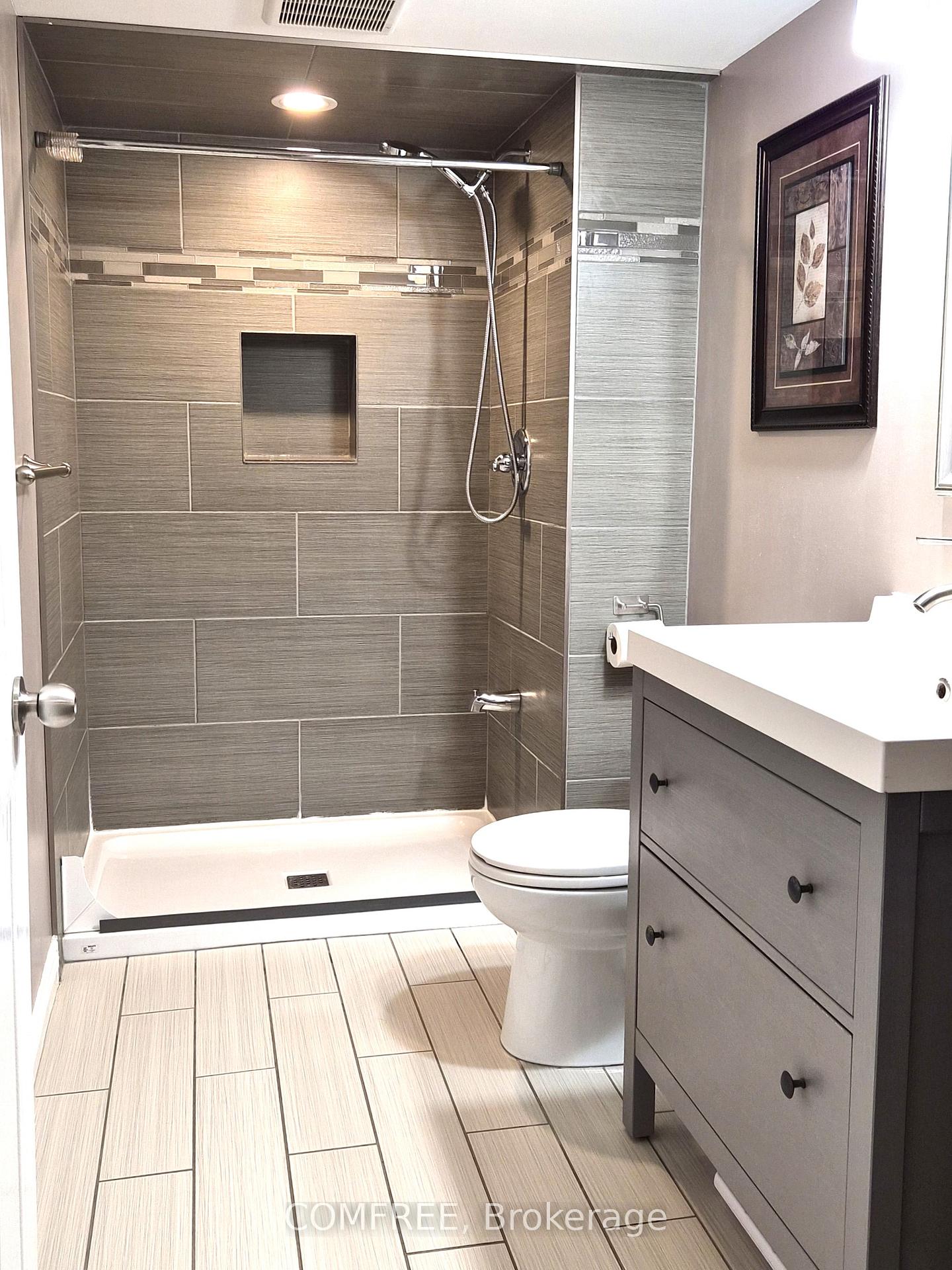 Photo 21 of 10219 Beverly Glen Street, Windsor — HOMEH