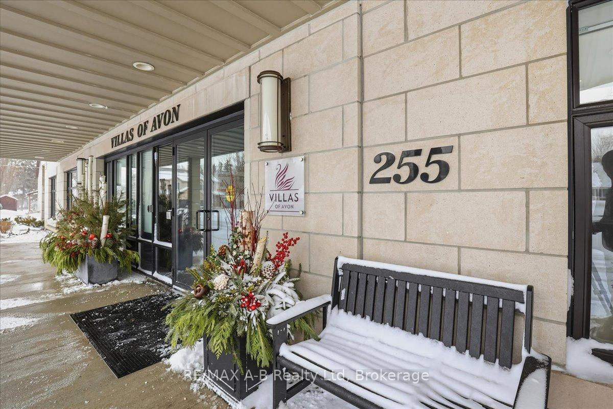 Front of Unit 206, 255 John Street N