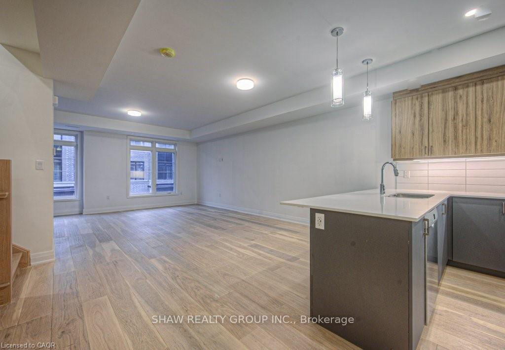 Photo 6 of Unit 8, 258 Hespeler Road, Cambridge, Galt City Centre — HOMEH