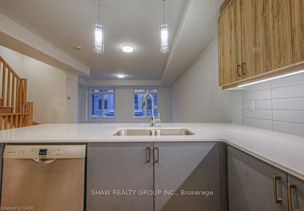 Photo 13 of Unit 8, 258 Hespeler Road, Cambridge, Galt City Centre — HOMEH