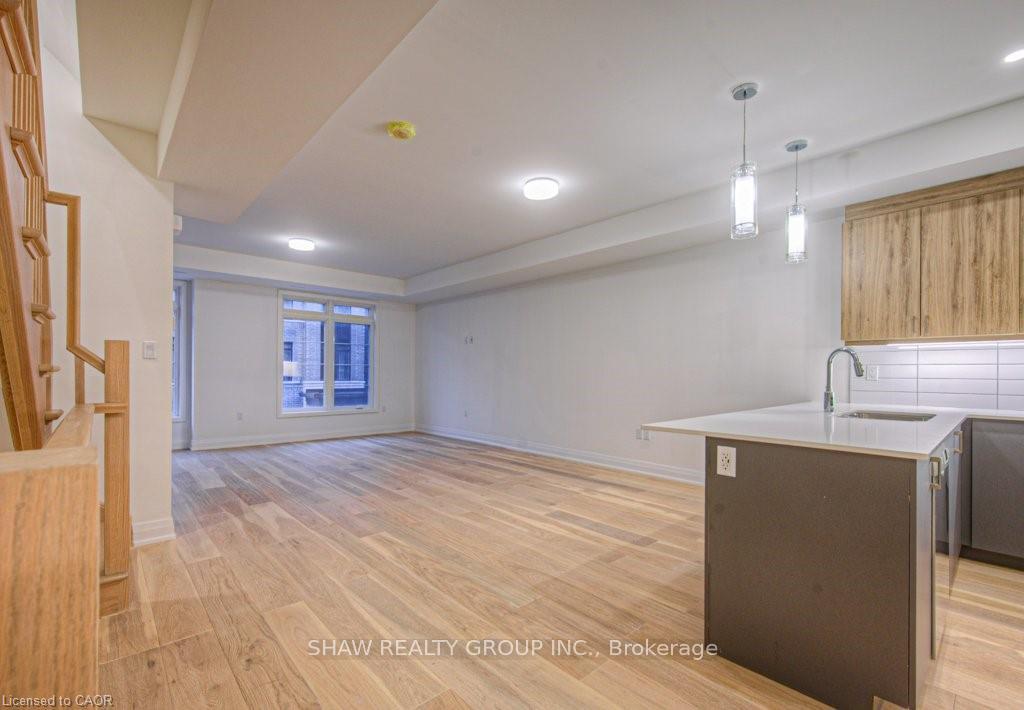 Photo 16 of Unit 8, 258 Hespeler Road, Cambridge, Galt City Centre — HOMEH