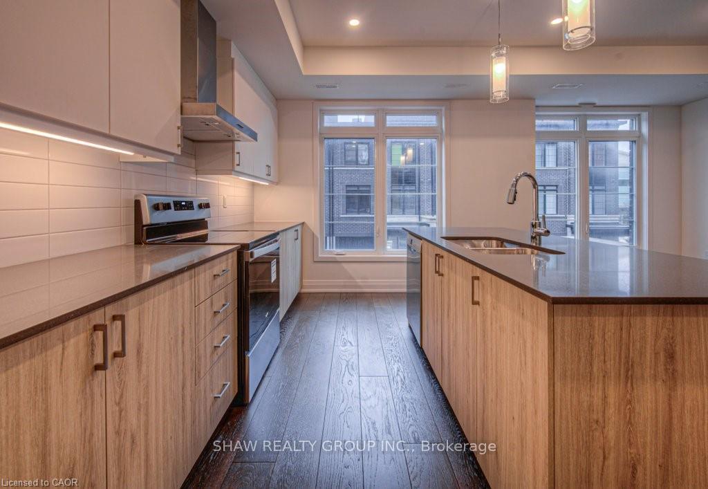 Photo 3 of Unit 34, 258 Hespeler Road, Cambridge, Galt City Centre — HOMEH