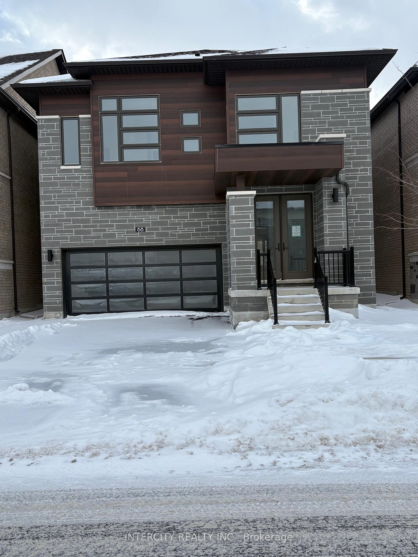 Photo 1 of 68 Claremont Drive, Brampton, Sandringham-Wellington North — HOMEH