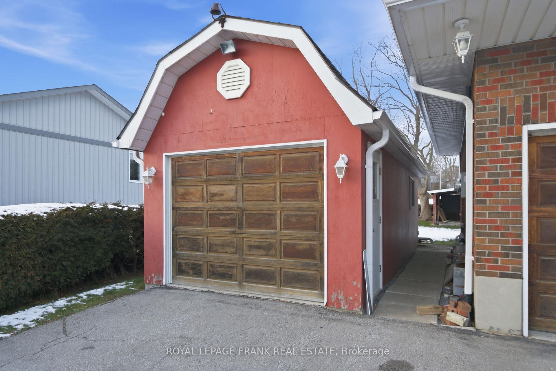 Photo 25 of 32 Jones Avenue, Clarington, Rural Clarington — HOMEH