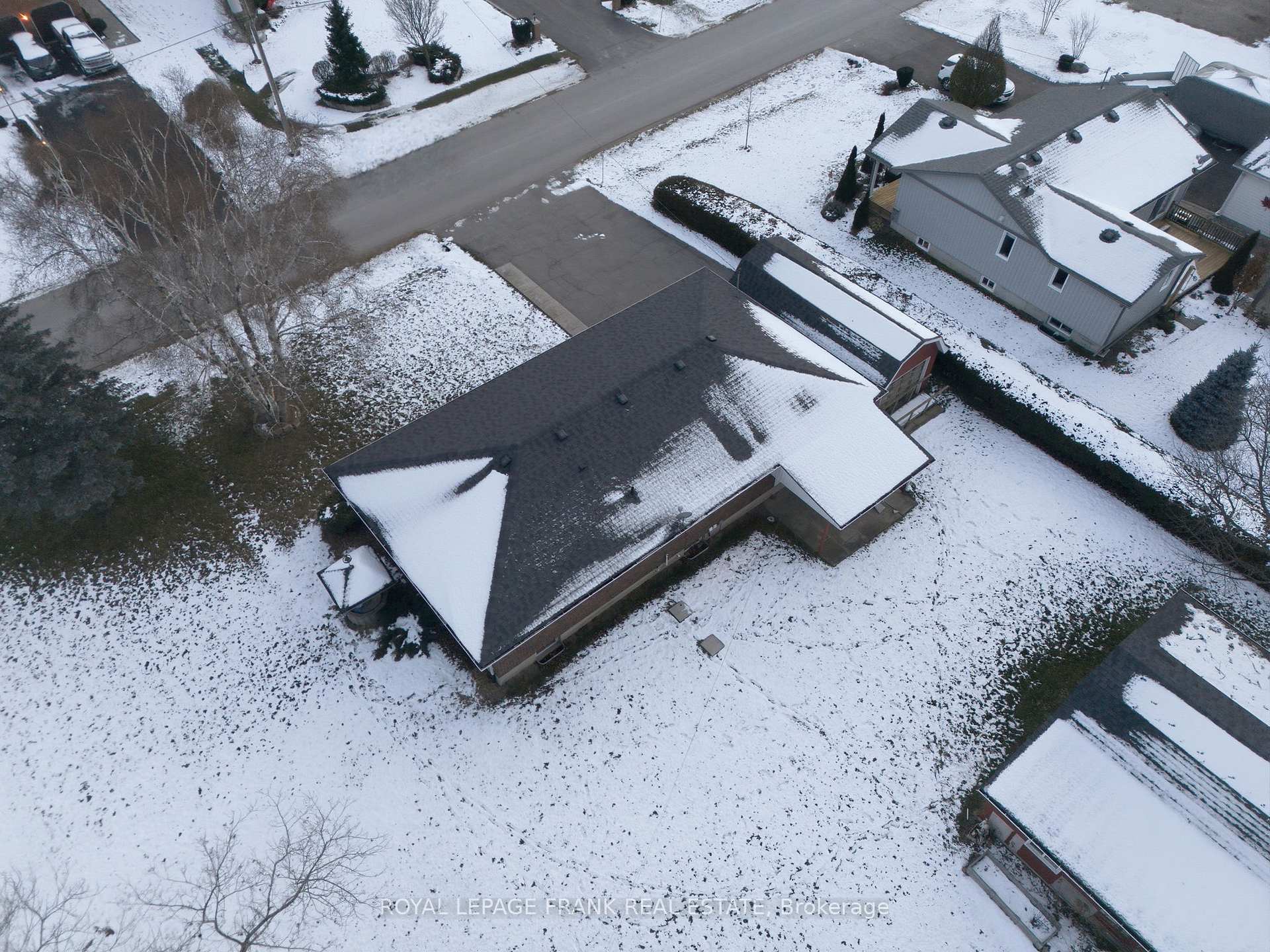 Photo 30 of 32 Jones Avenue, Clarington, Rural Clarington — HOMEH