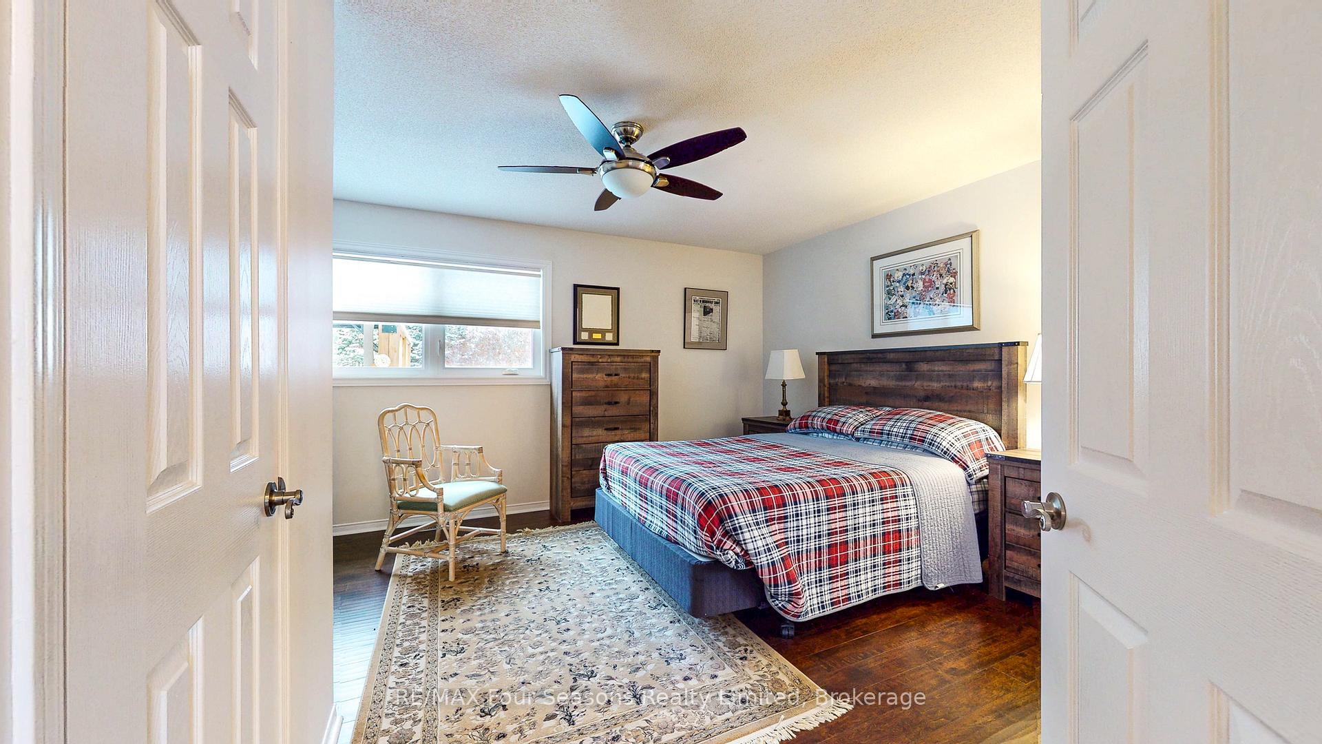 Photo 19 of 25 Silversands Crescent, Wasaga Beach — HOMEH
