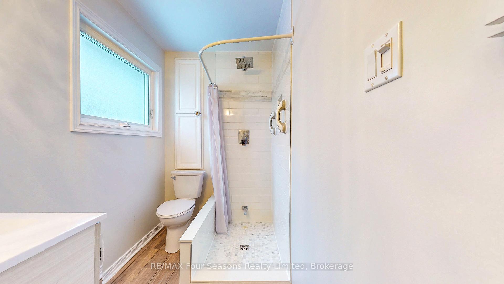 Photo 22 of 25 Silversands Crescent, Wasaga Beach — HOMEH
