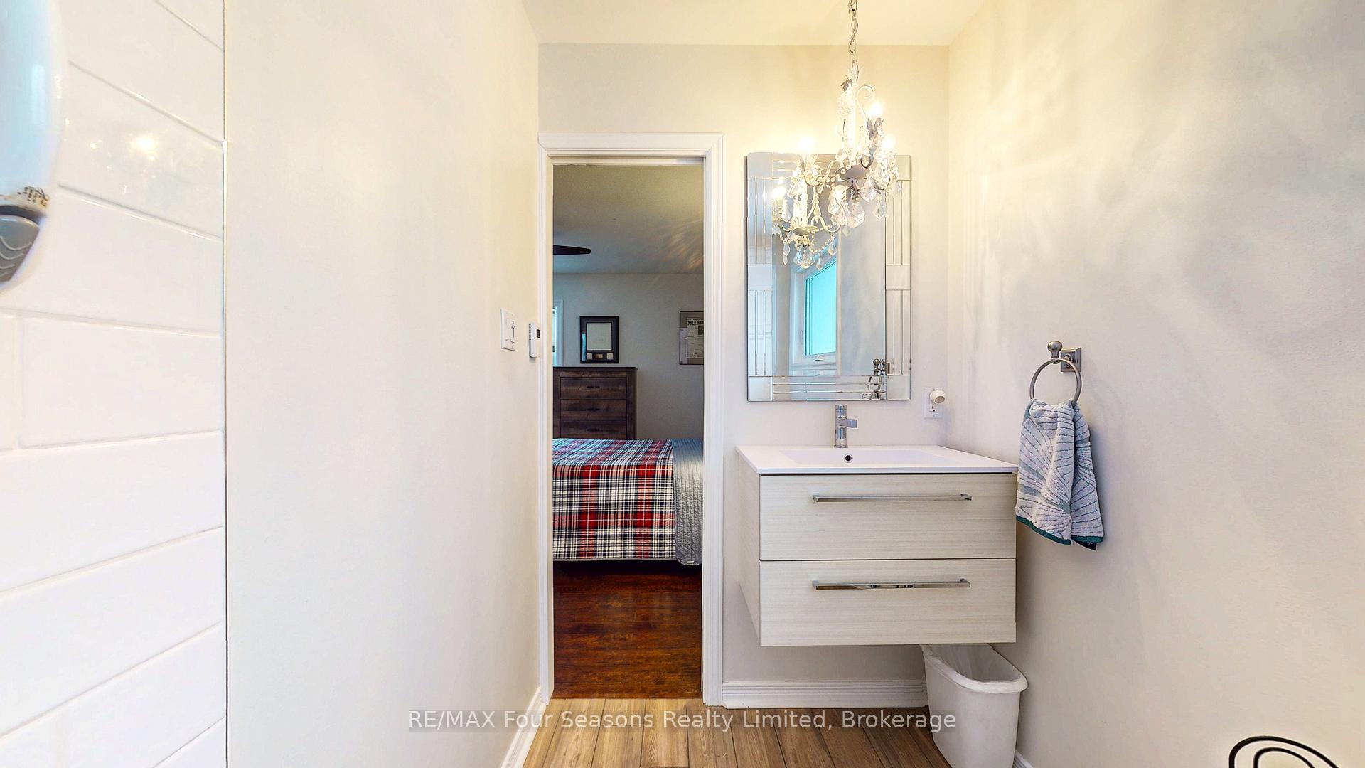 Photo 23 of 25 Silversands Crescent, Wasaga Beach — HOMEH