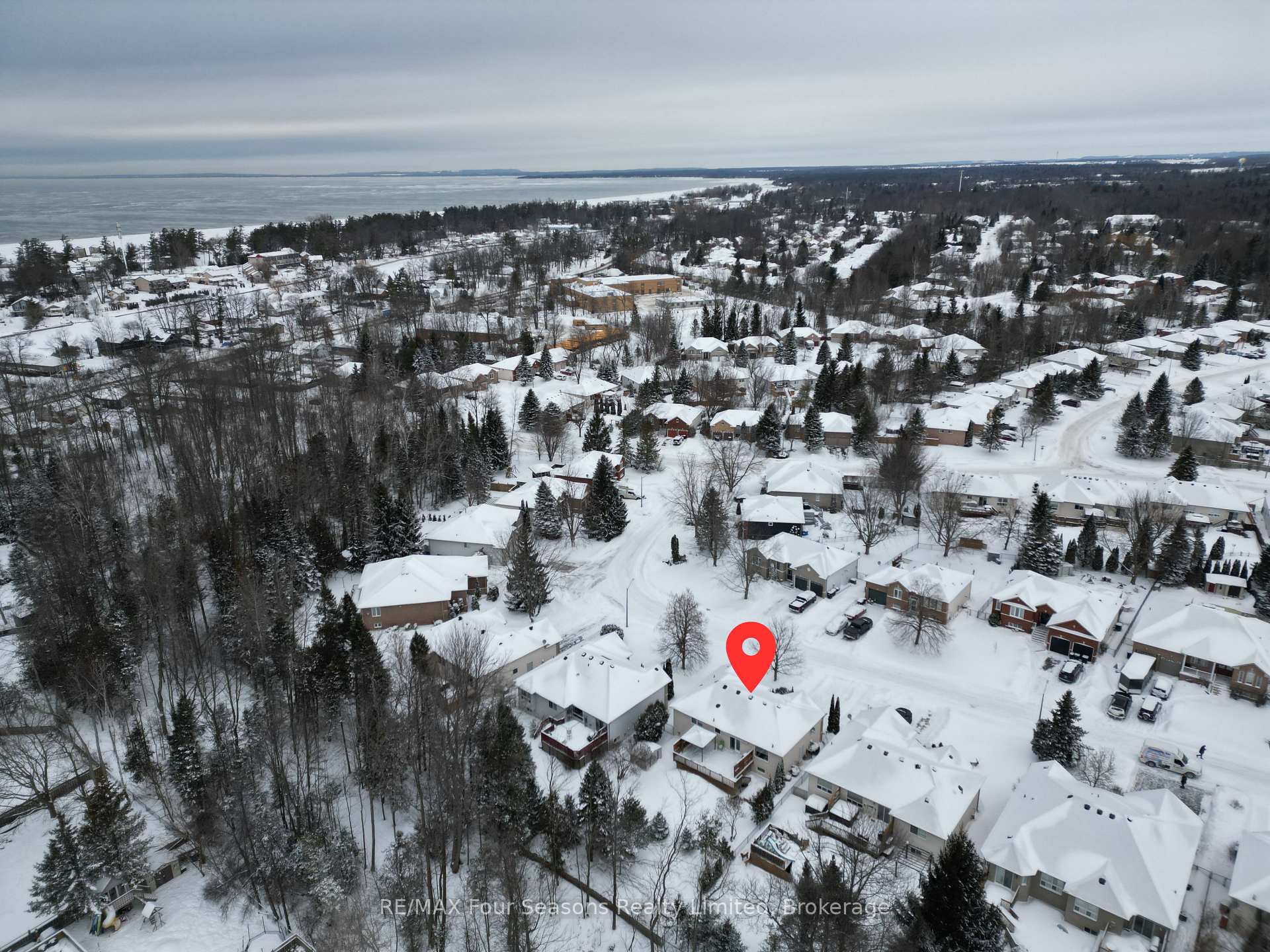 Photo 48 of 25 Silversands Crescent, Wasaga Beach — HOMEH