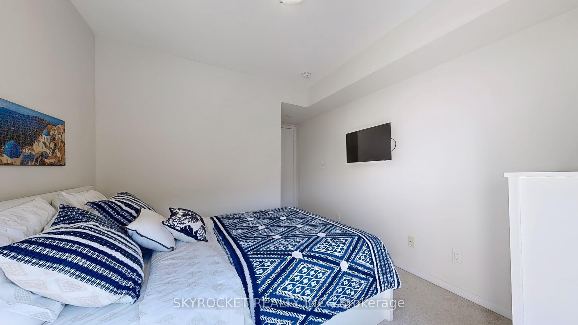 Photo 28 of Unit B18, 26 Bruce Street, Vaughan, East Woodbridge — HOMEH