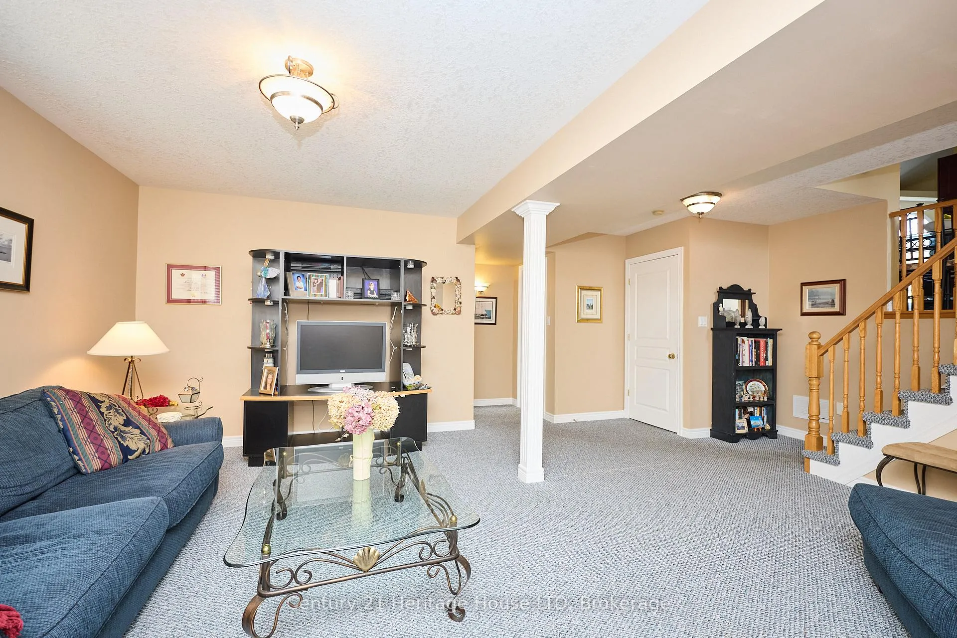 Photo 24 of 222 Dorchester Drive, Grimsby, Grimsby East — HOMEH