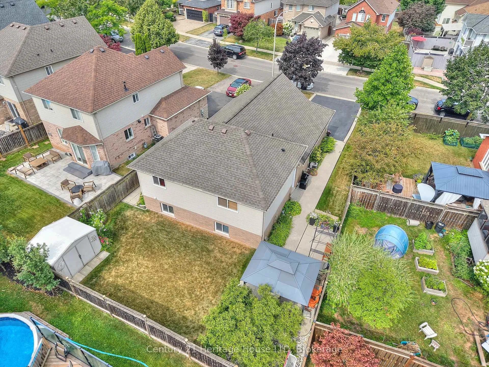 Photo 42 of 222 Dorchester Drive, Grimsby, Grimsby East — HOMEH