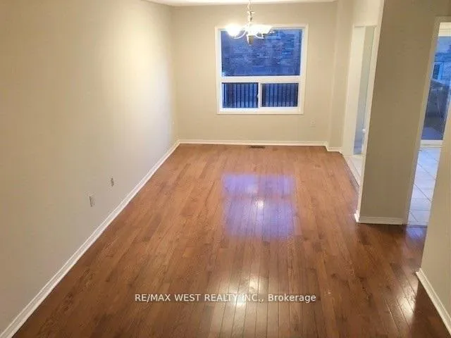 Photo 3 of Unit Upper, 85 Dells Crescent, Brampton, Fletcher's Meadow — HOMEH