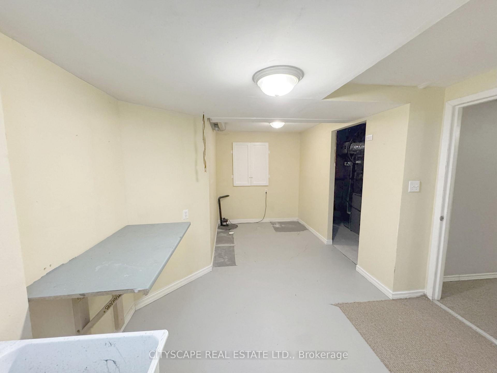 Photo 34 of 55 Langlaw Drive, Cambridge — HOMEH