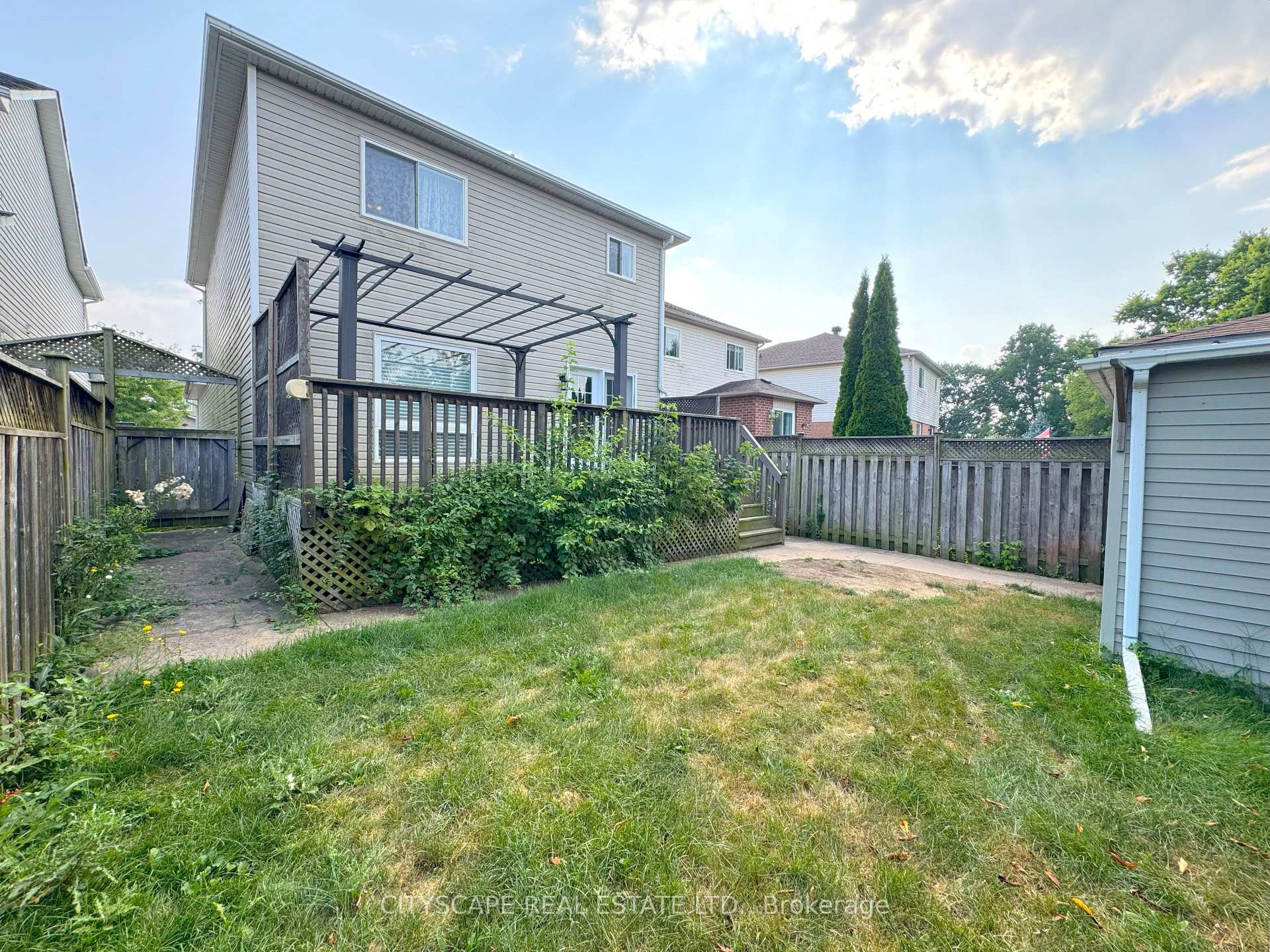 Photo 39 of 55 Langlaw Drive, Cambridge — HOMEH