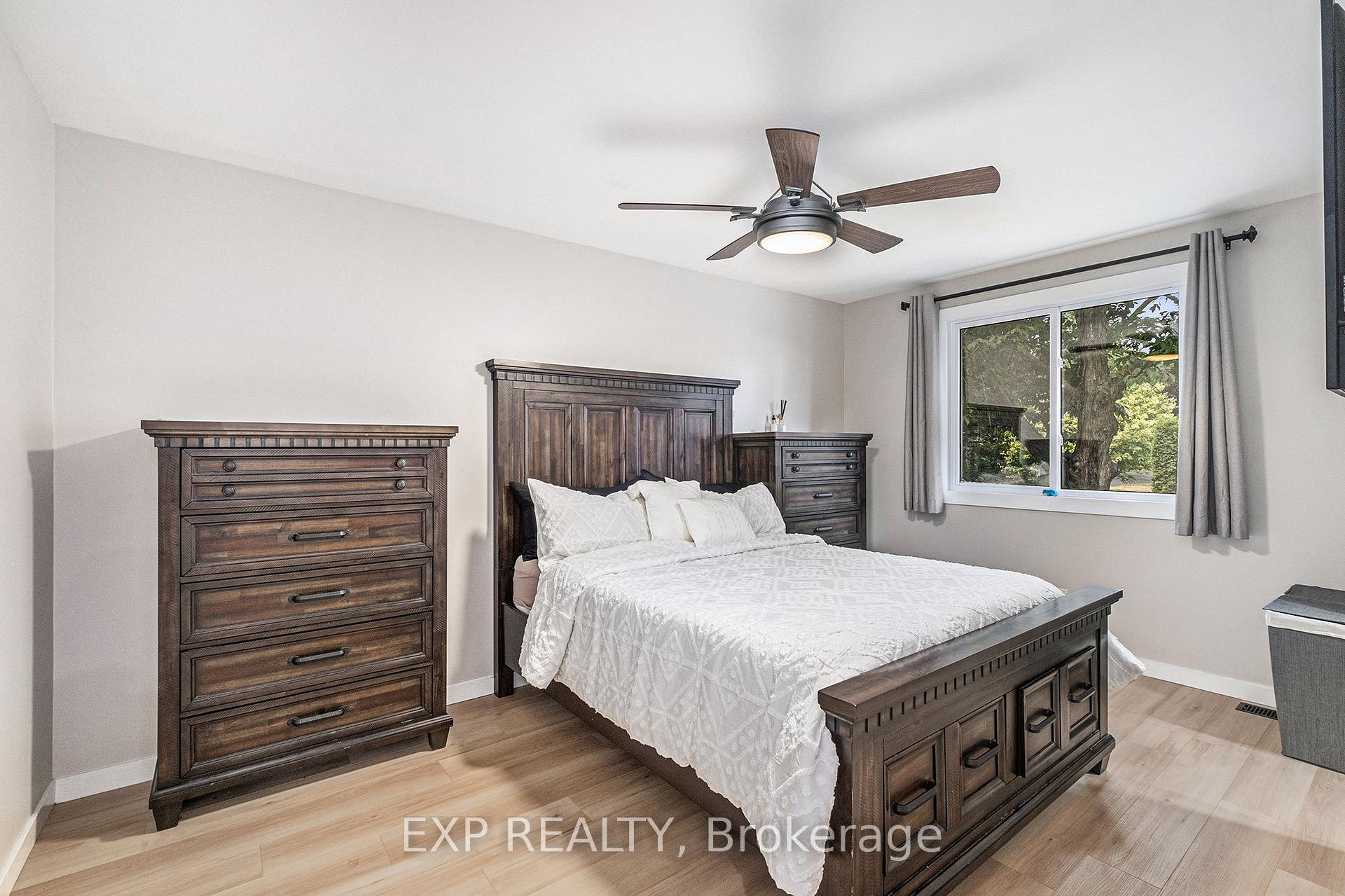 Photo 9 of 3 St Remy Drive, Ottawa, Barrhaven - Pheasant Run — HOMEH