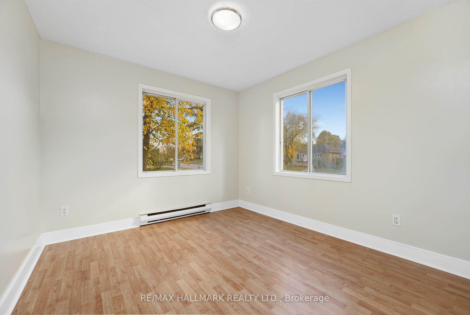 Photo 10 of Unit 14, 174-178 Grove Street E, Barrie, Wellington — HOMEH