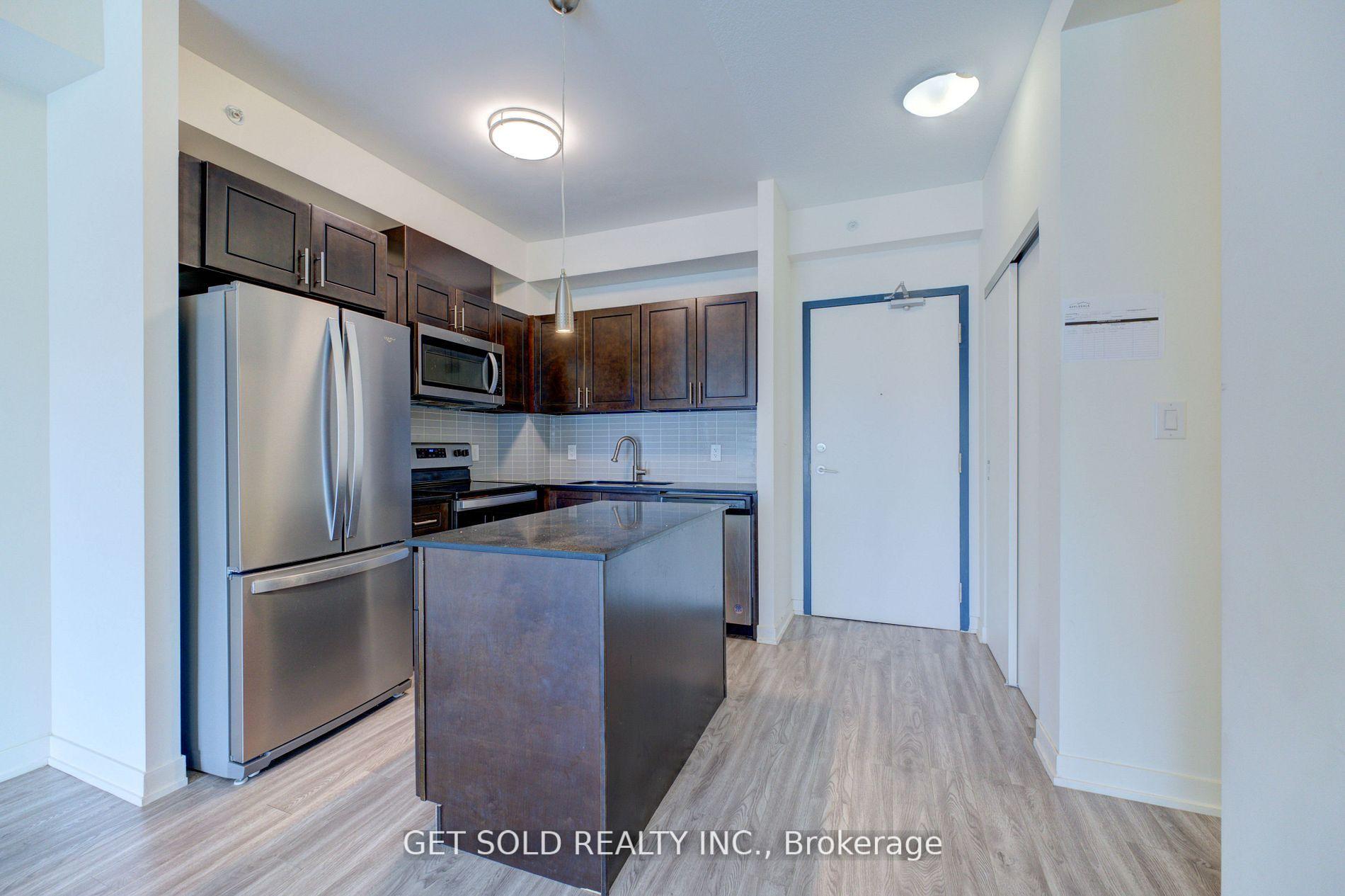 Front of Unit 1105, 128 King Street N