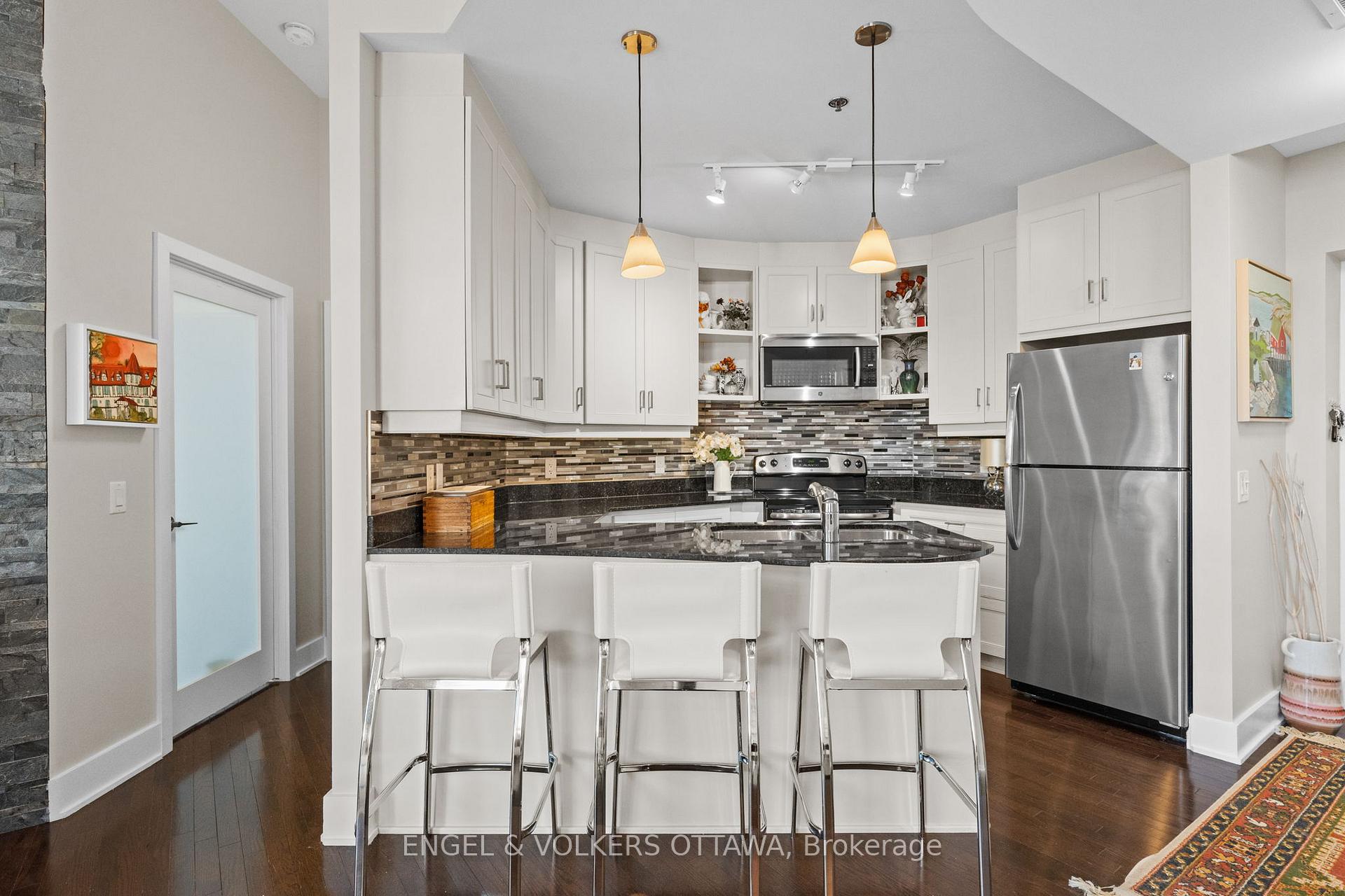 Photo 7 of Unit 102, 75 Cleary Avenue, Ottawa, Woodroffe — HOMEH