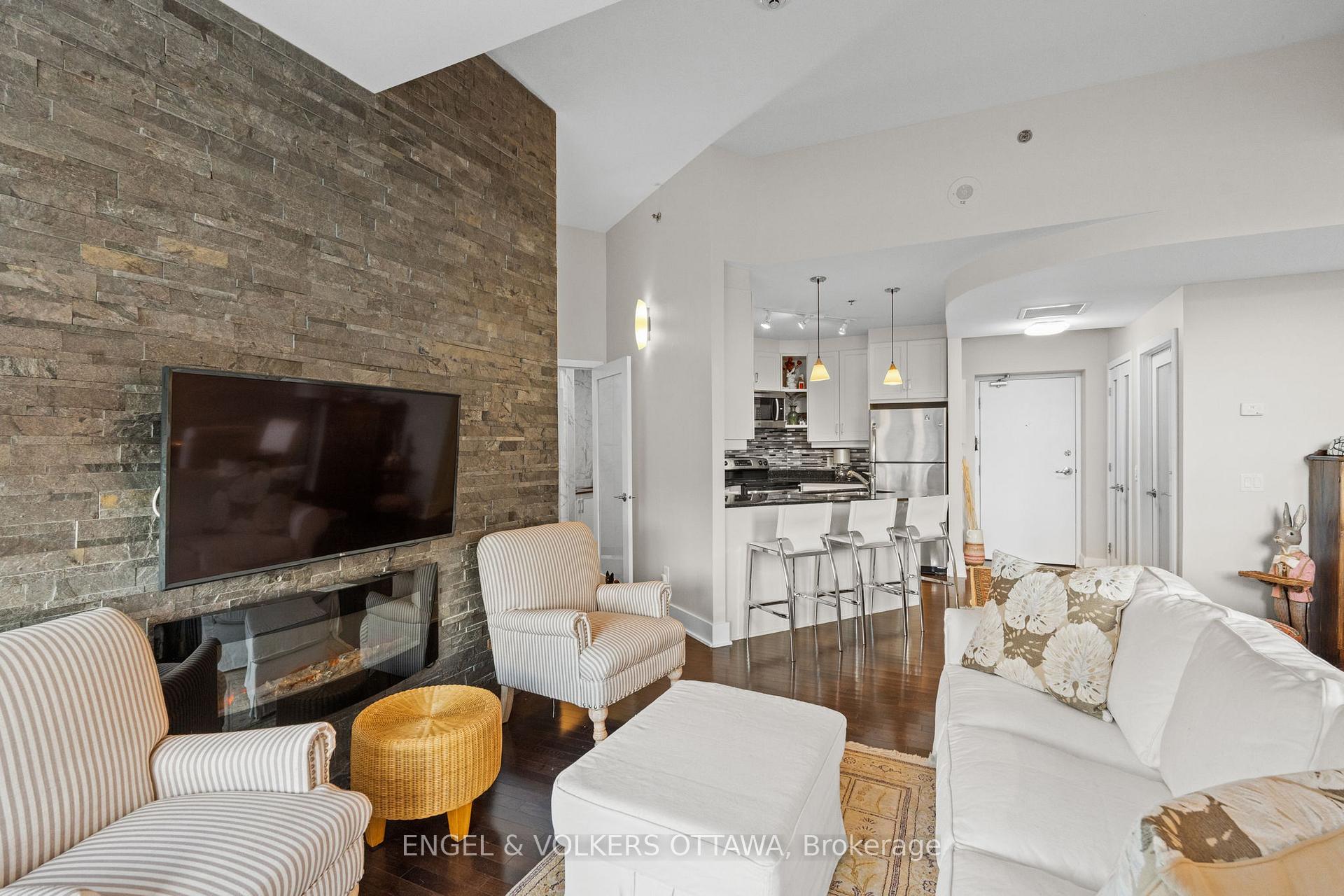 Photo 10 of Unit 102, 75 Cleary Avenue, Ottawa, Woodroffe — HOMEH