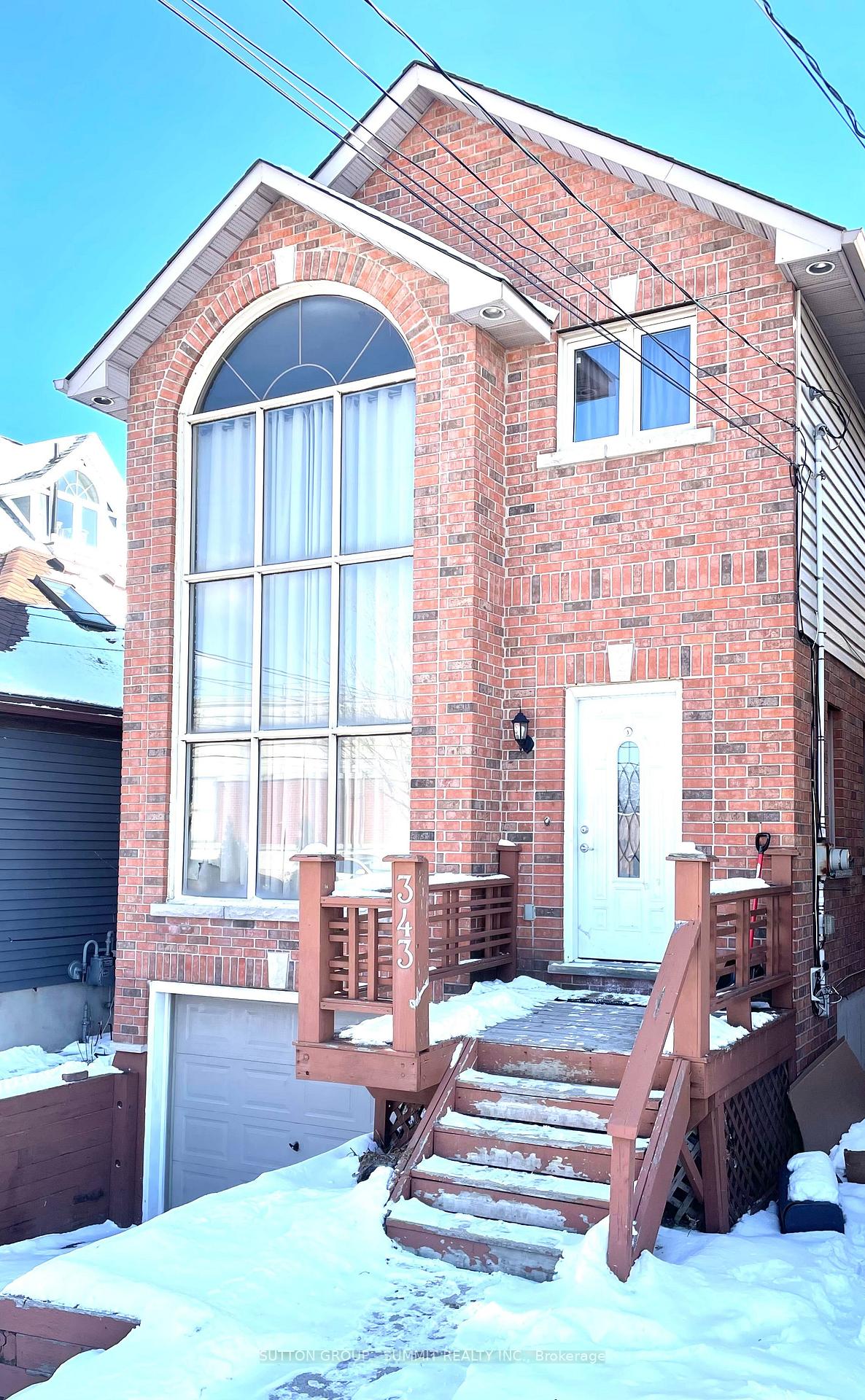 Photo 2 of 343 Upper Wentworth Street, Hamilton, Eastmount — HOMEH