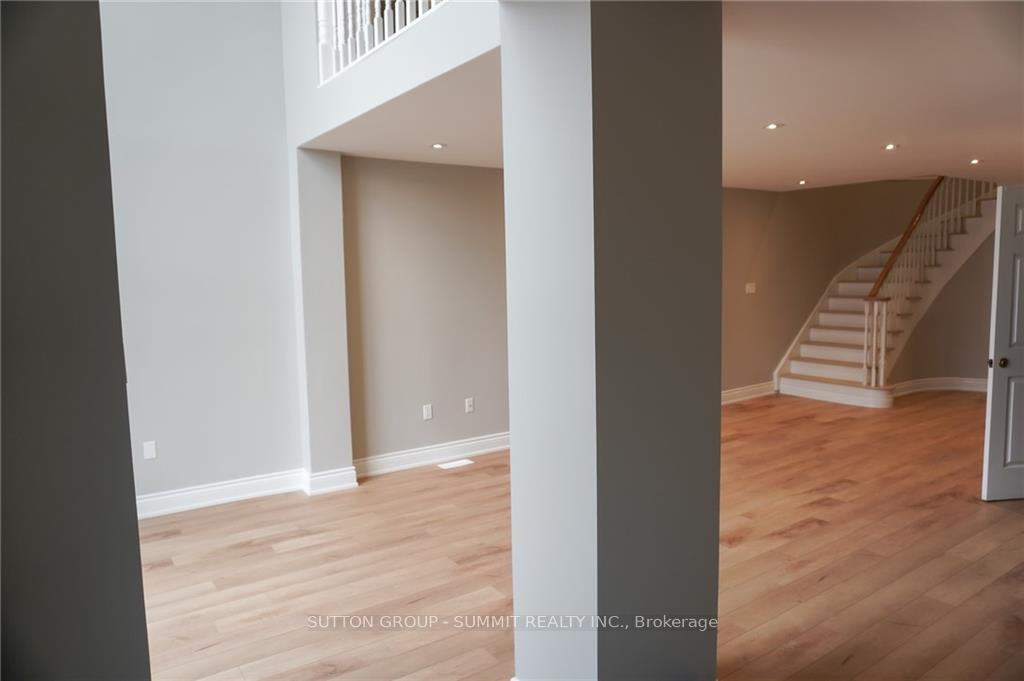 Photo 5 of 343 Upper Wentworth Street, Hamilton, Eastmount — HOMEH