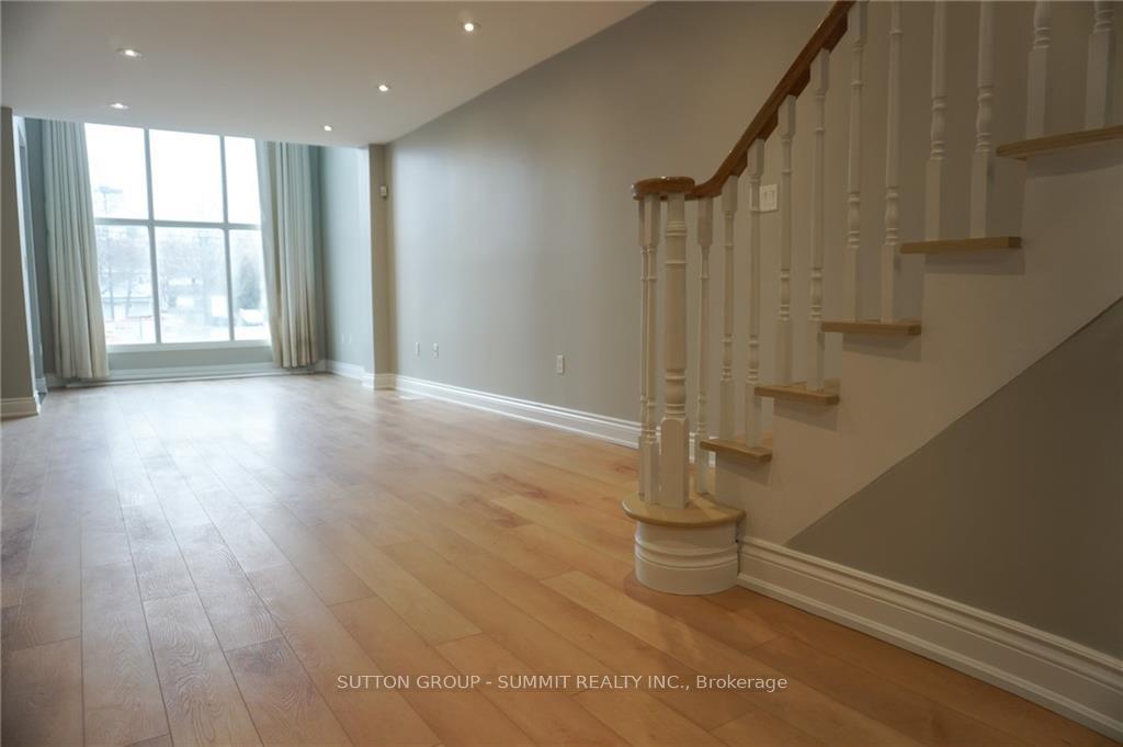 Photo 11 of 343 Upper Wentworth Street, Hamilton, Eastmount — HOMEH