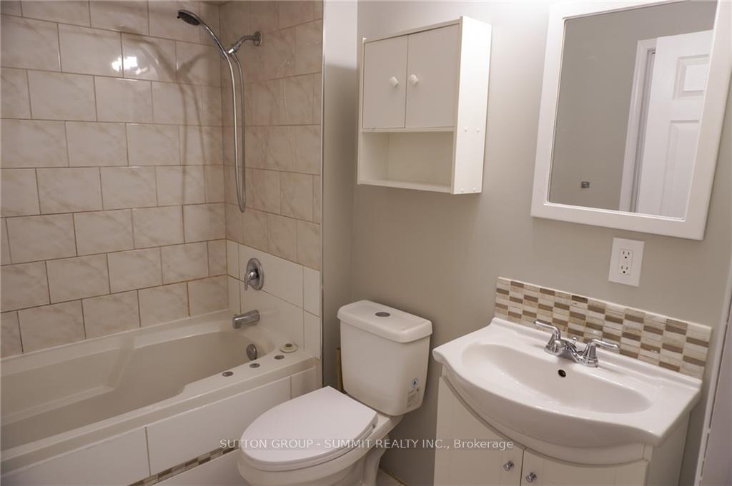 Photo 20 of 343 Upper Wentworth Street, Hamilton, Eastmount — HOMEH