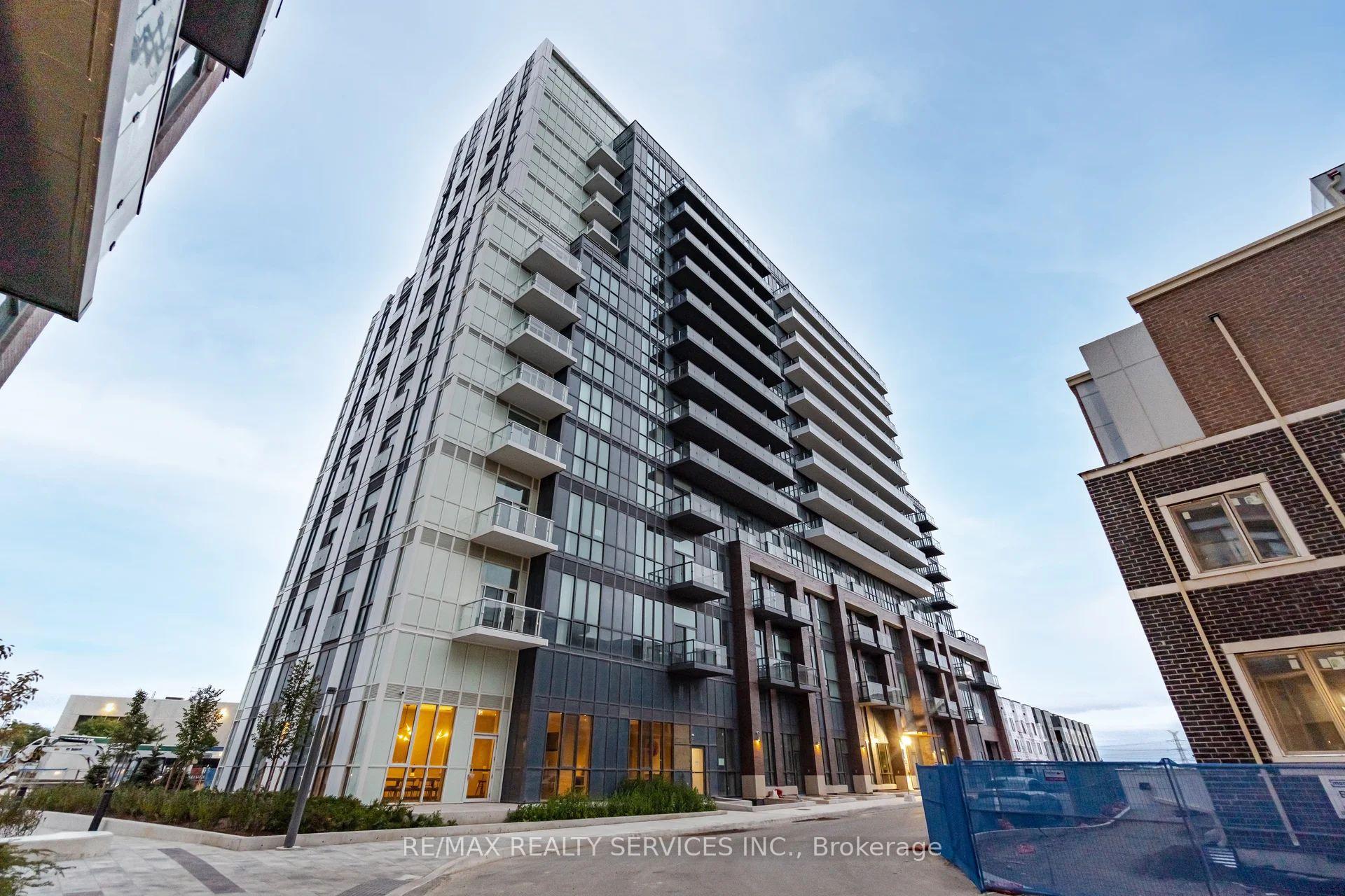 Front of Unit 1007, 60 Honeycrisp Crescent