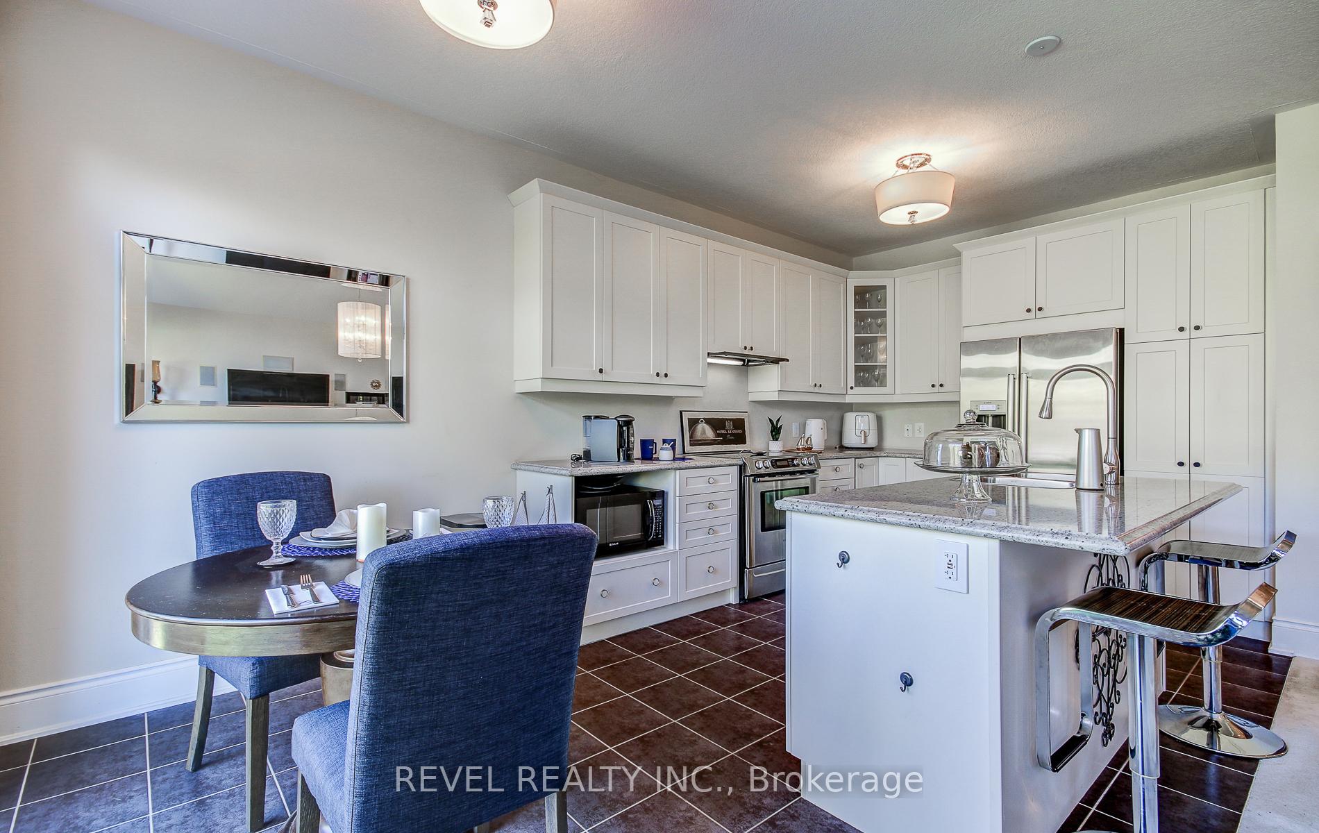 Photo 10 of 126 Aberfoyle Mill Crescent, Puslinch, Aberfoyle — HOMEH
