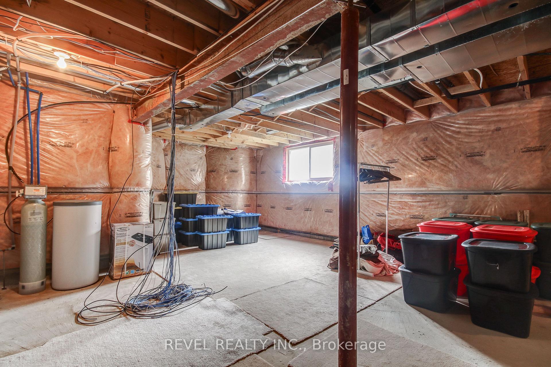 Photo 29 of 126 Aberfoyle Mill Crescent, Puslinch, Aberfoyle — HOMEH