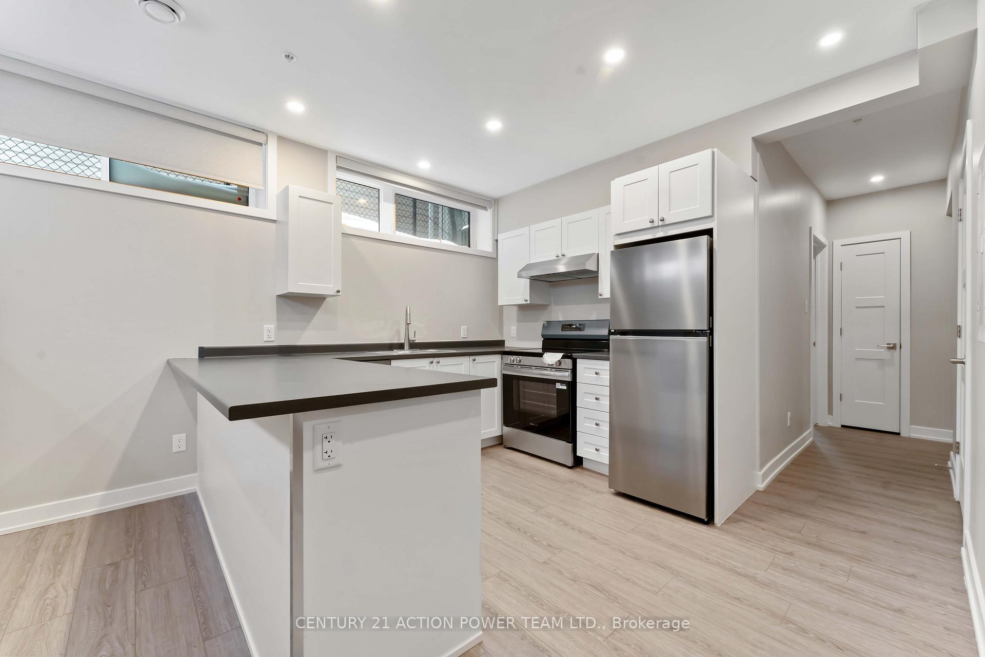 Photo 4 of Unit B, 280 Levis Avenue, Ottawa, Vanier — HOMEH