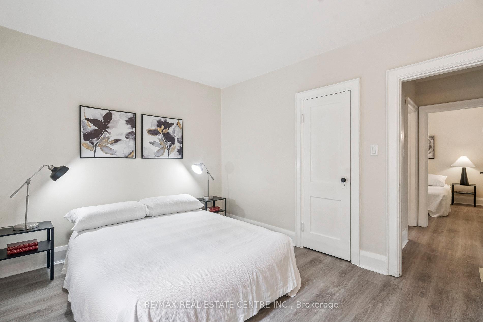 Photo 18 of 196 Silvercreek Parkway S, Guelph, Junction/Onward Willow — HOMEH