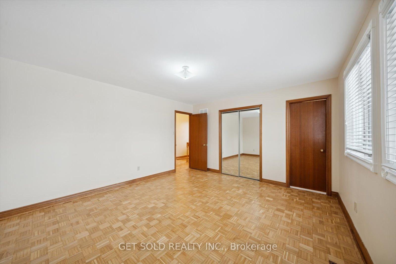 Photo 13 of 99 Carmen Crescent, Vaughan, East Woodbridge — HOMEH