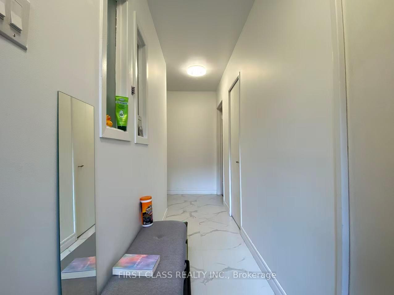Photo 4 of Unit Main& Basement, 65 Drakefield Road, Markham, Bullock — HOMEH