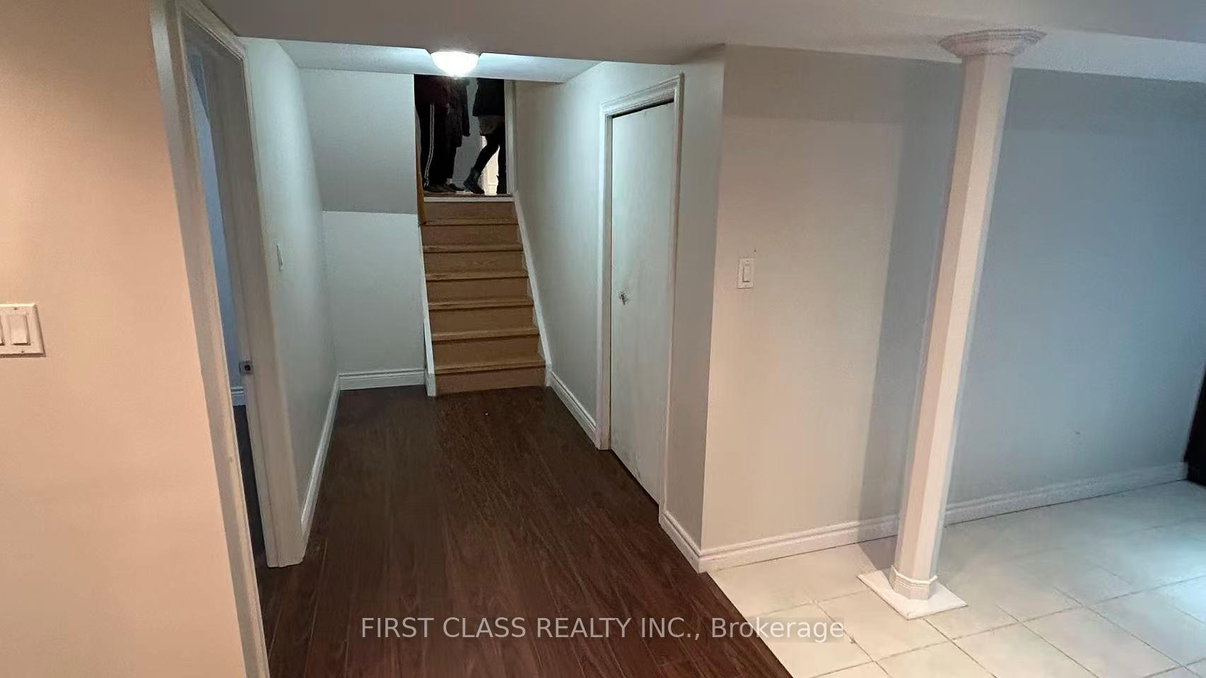 Photo 9 of Unit Main& Basement, 65 Drakefield Road, Markham, Bullock — HOMEH