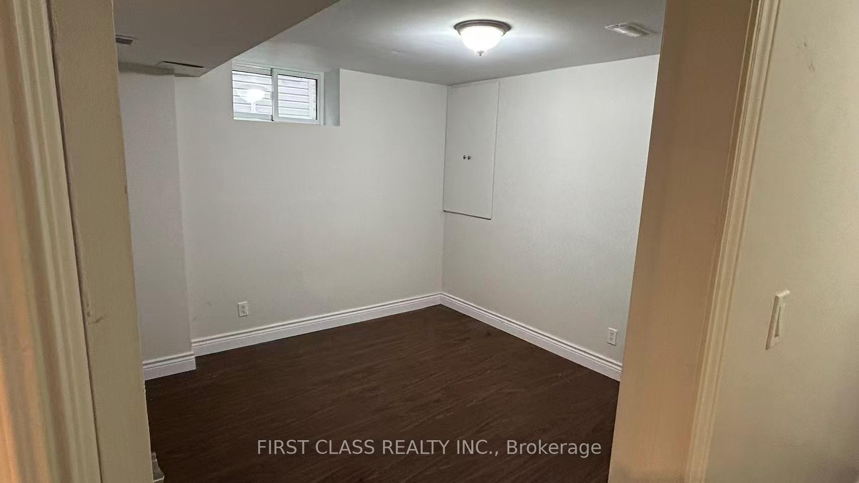 Photo 11 of Unit Main& Basement, 65 Drakefield Road, Markham, Bullock — HOMEH