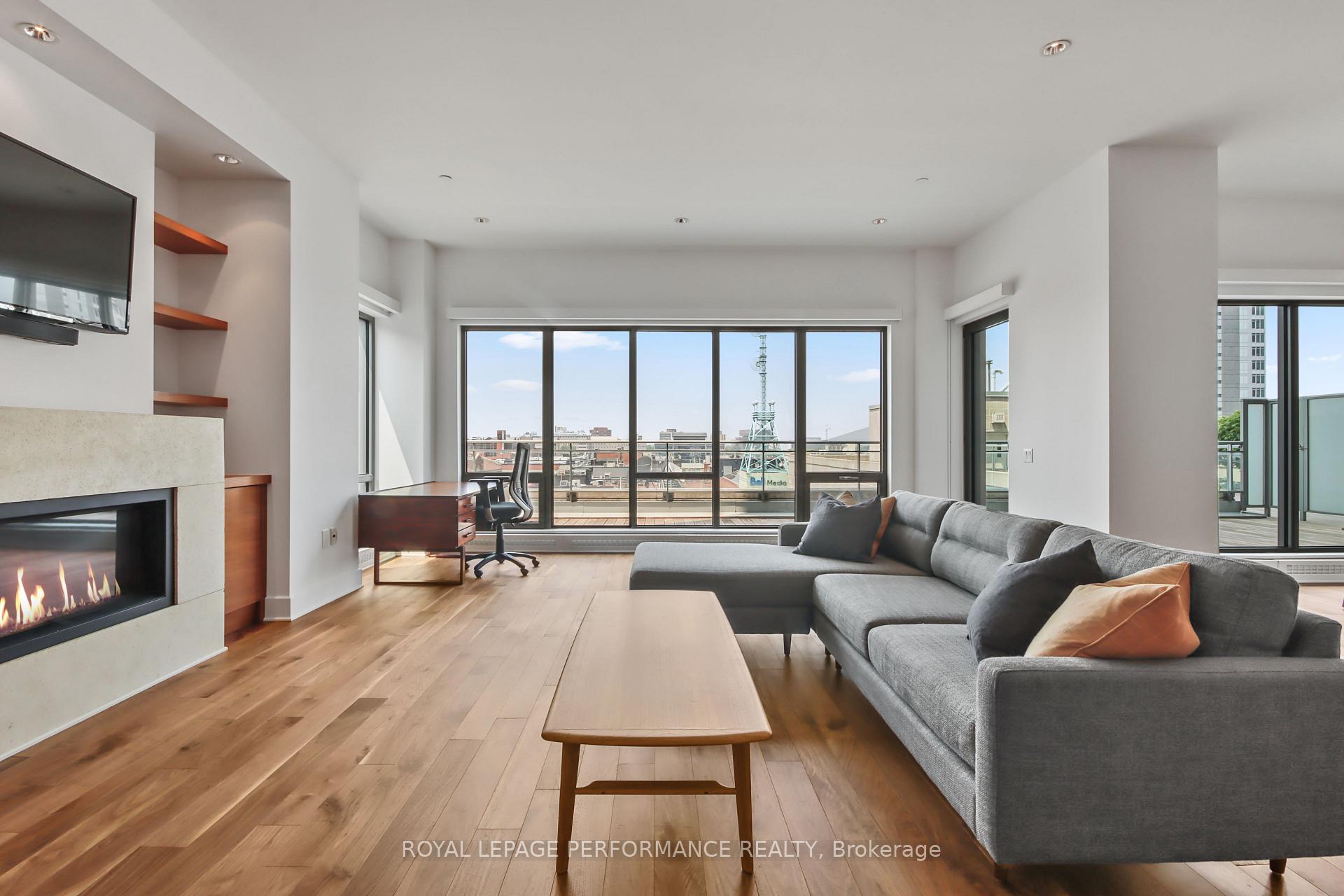 Photo 2 of Unit 402, 90 George Street, Ottawa, Lower Town/Byward Market — HOMEH