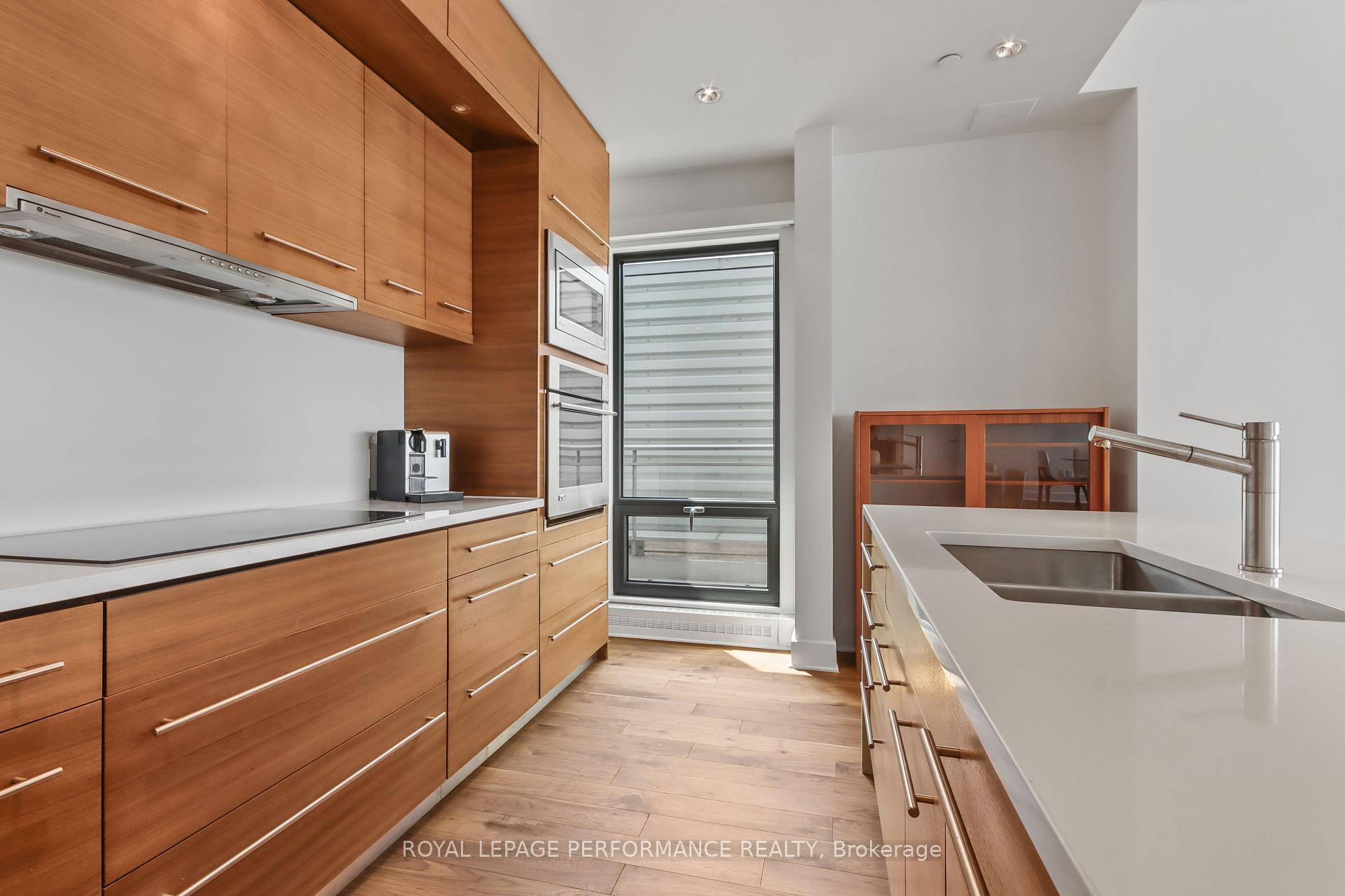 Photo 4 of Unit 402, 90 George Street, Ottawa, Lower Town/Byward Market — HOMEH