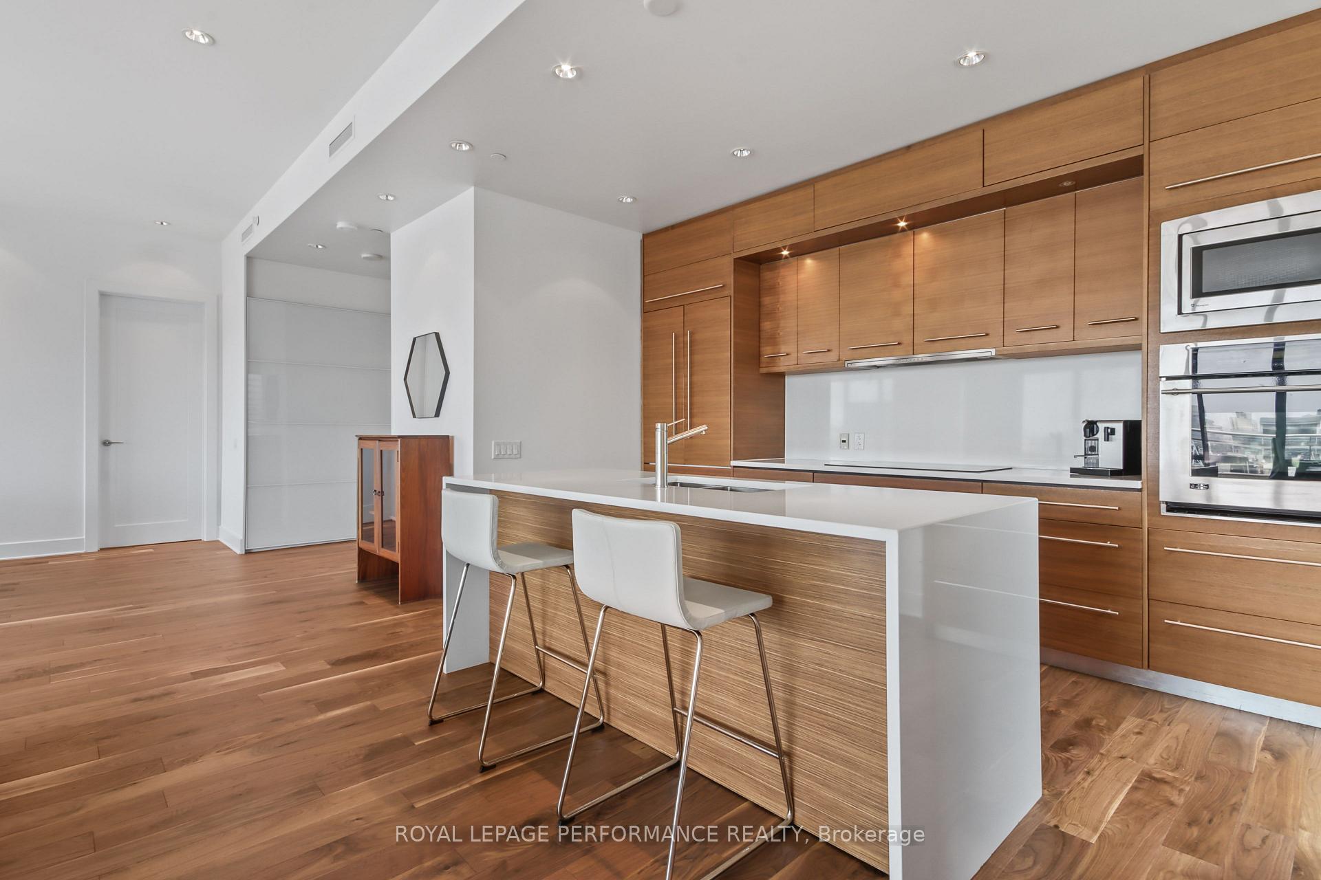 Photo 6 of Unit 402, 90 George Street, Ottawa, Lower Town/Byward Market — HOMEH