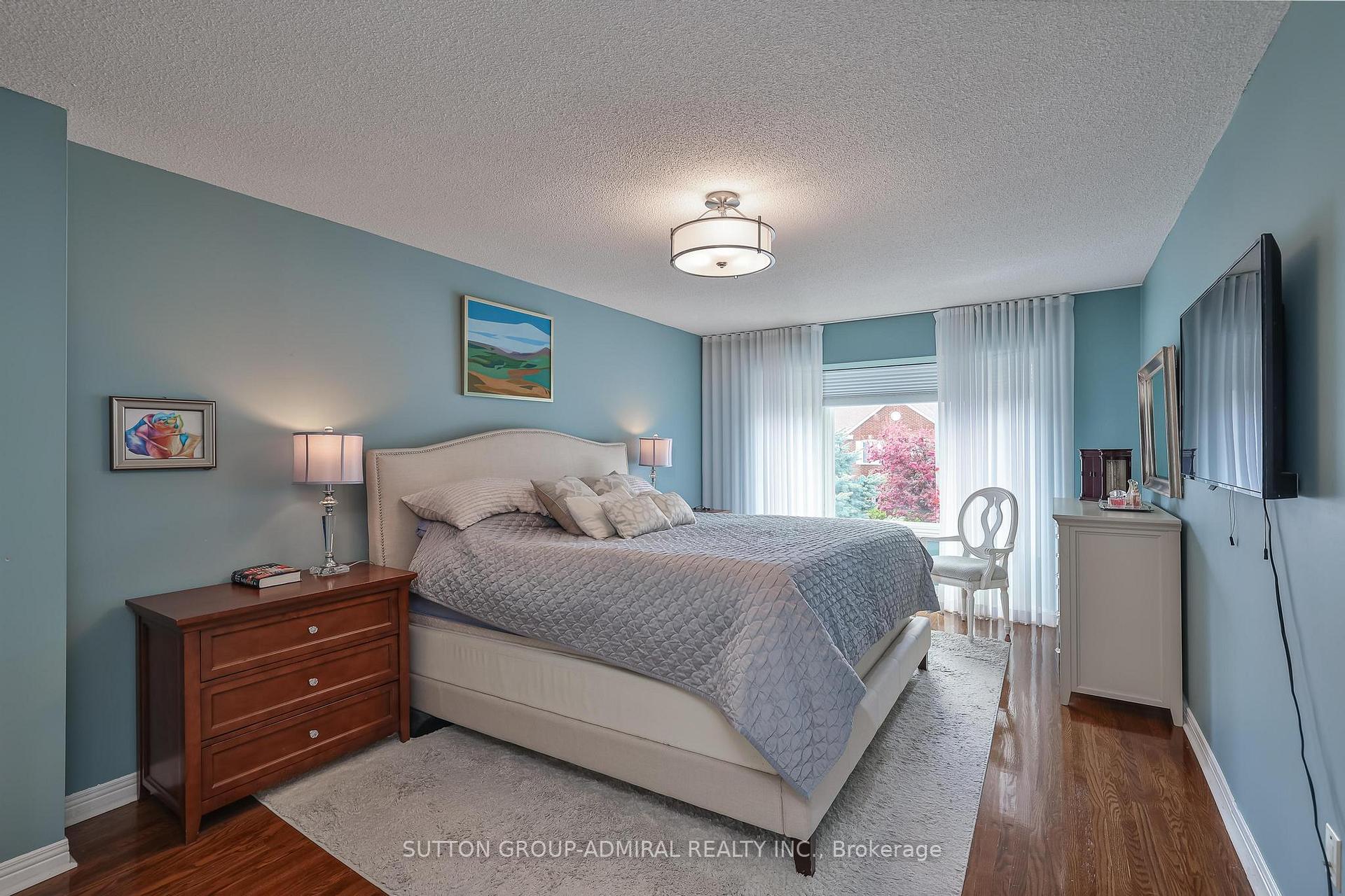 Photo 25 of 19 Bevshire Circle, Vaughan, Crestwood-Springfarm-Yorkhill — HOMEH
