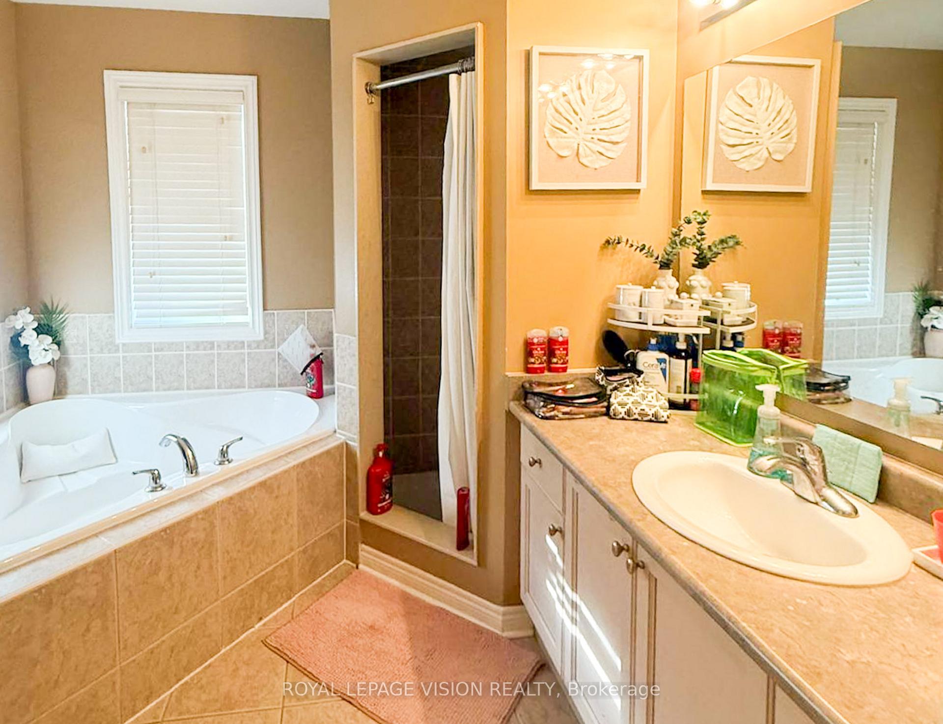 Photo 11 of 320 Mountainash Road, Brampton, Sandringham-Wellington — HOMEH