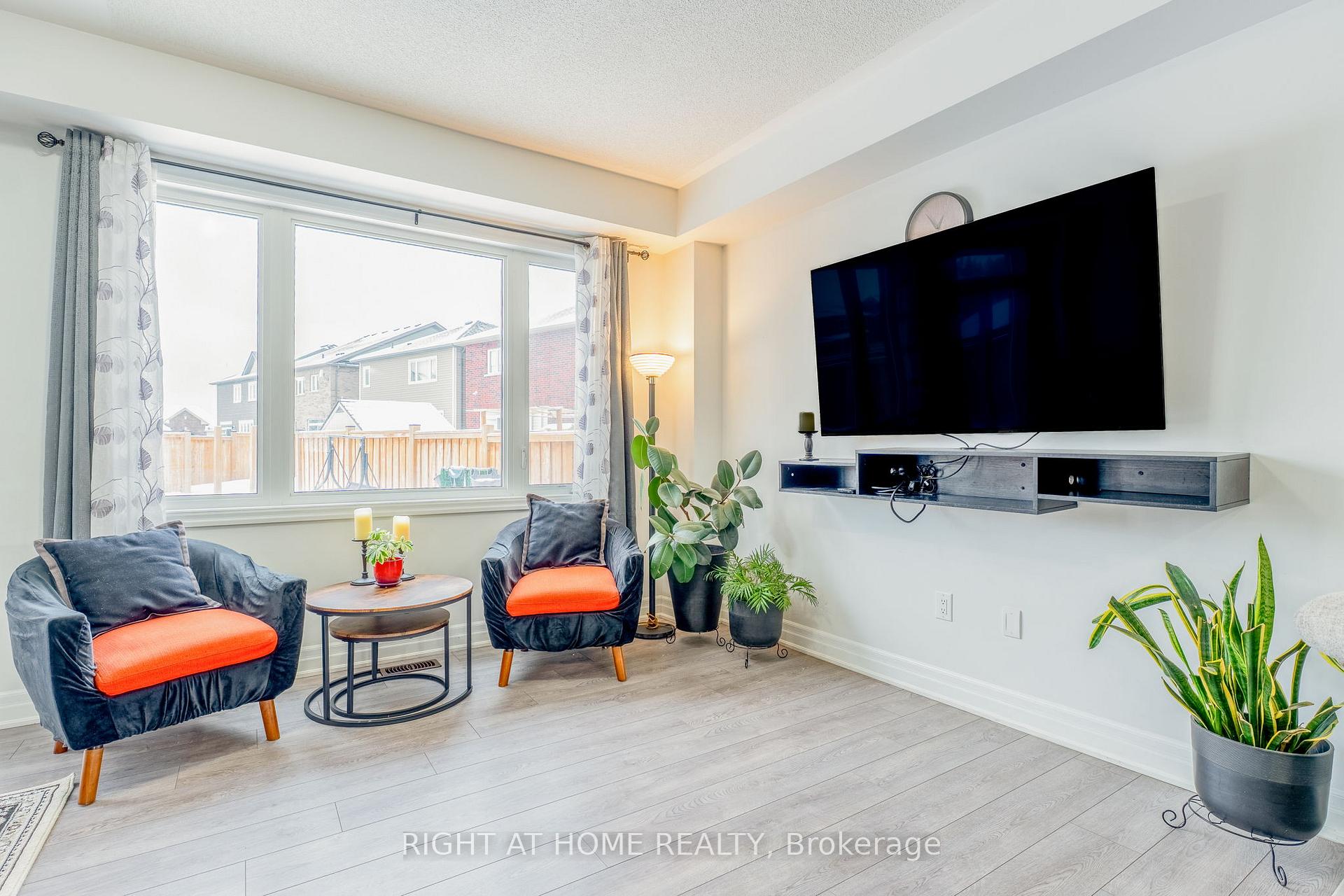 Photo 13 of 48 Morris Drive, Essa, Angus — HOMEH