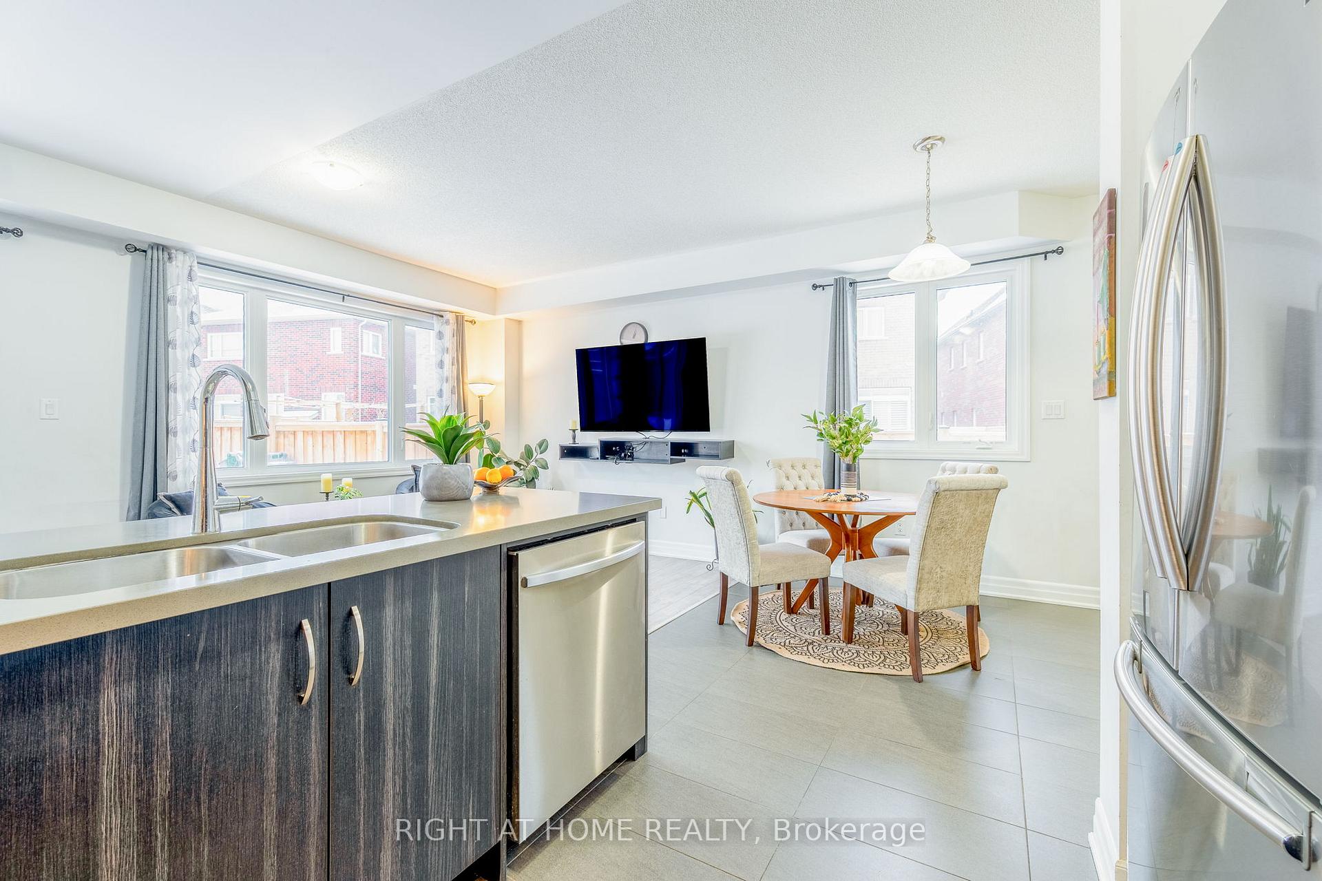 Photo 16 of 48 Morris Drive, Essa, Angus — HOMEH