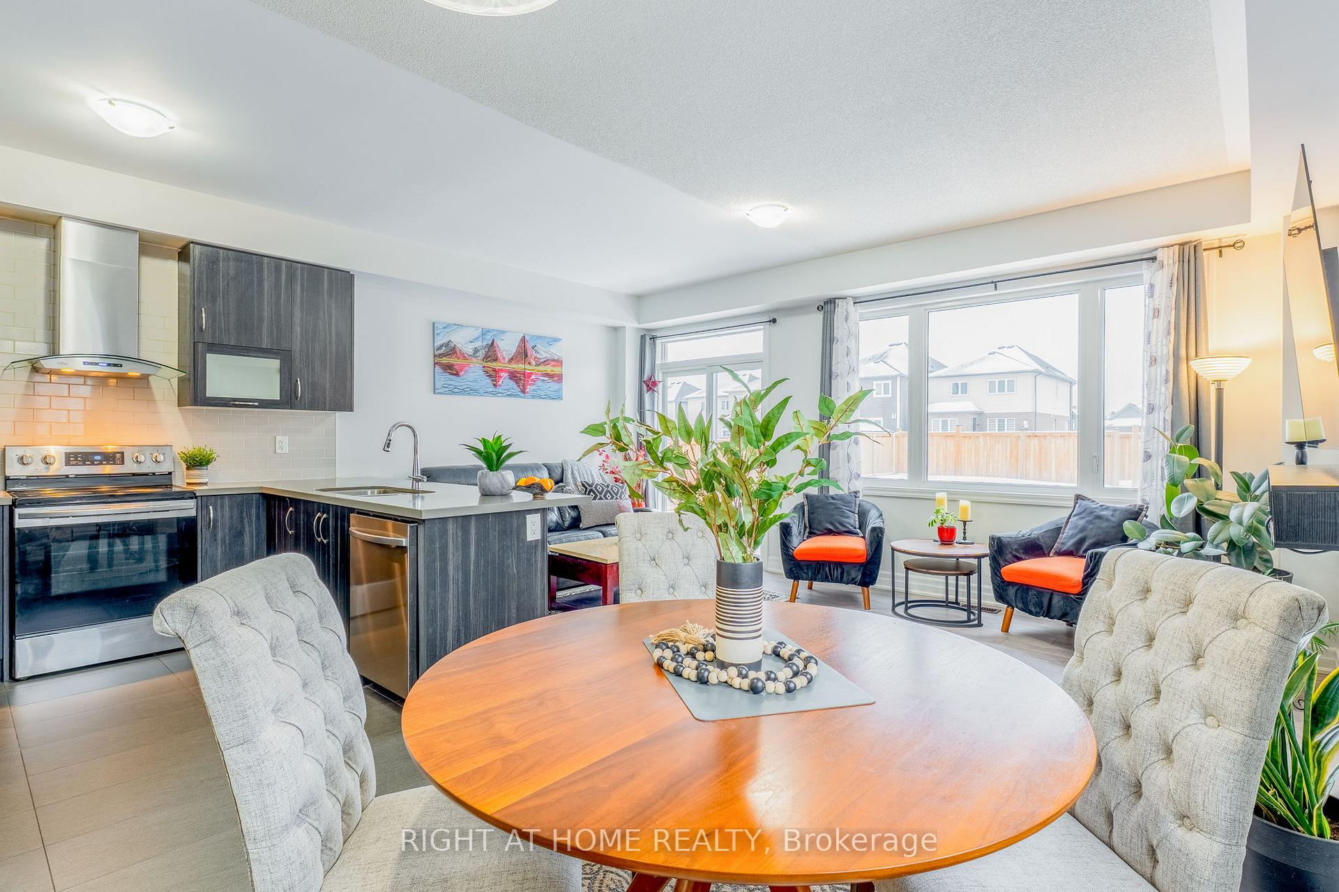 Photo 17 of 48 Morris Drive, Essa, Angus — HOMEH