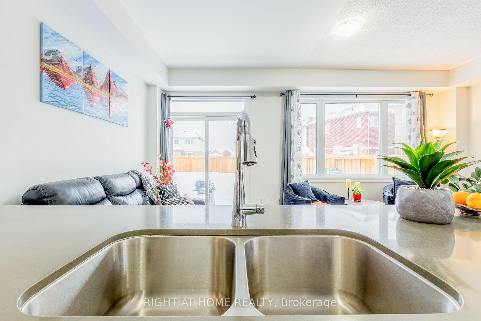 Photo 18 of 48 Morris Drive, Essa, Angus — HOMEH