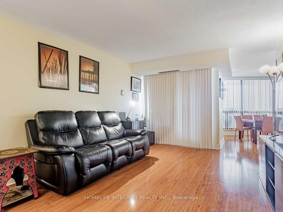 Photo 19 of Unit 904, 150 Neptune Drive, Toronto, Englemount-Lawrence — HOMEH