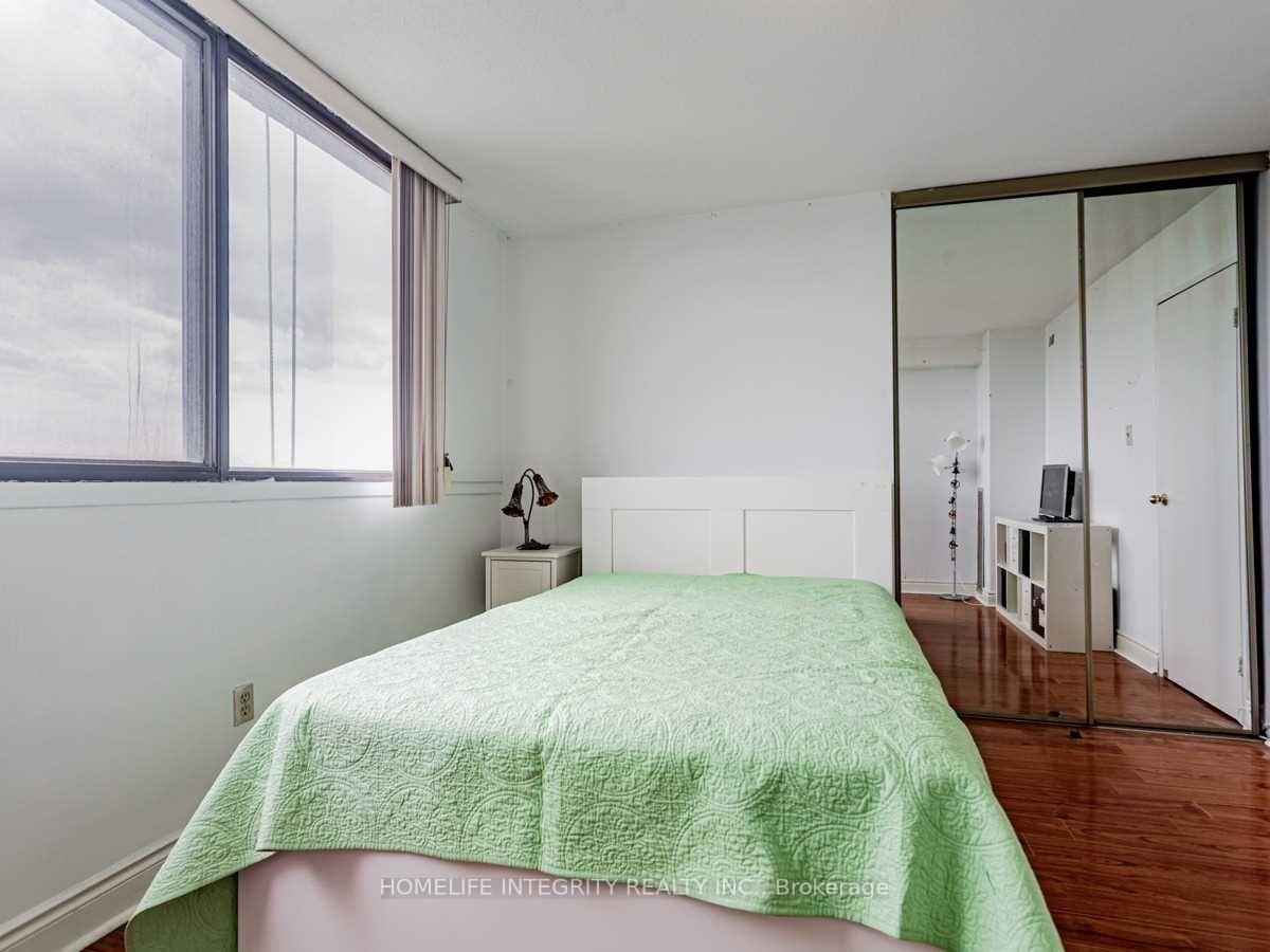 Photo 21 of Unit 904, 150 Neptune Drive, Toronto, Englemount-Lawrence — HOMEH